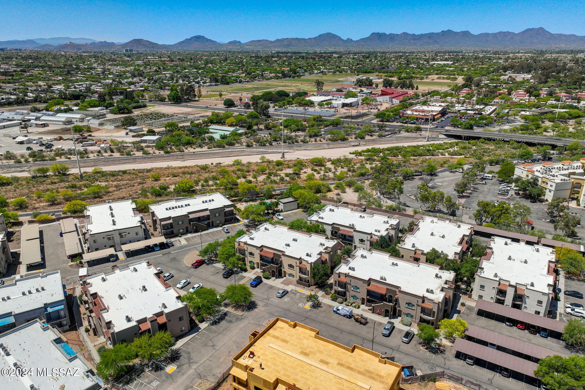 Placita Escondida Bldgs 18-20 Units 1-204 - Residential