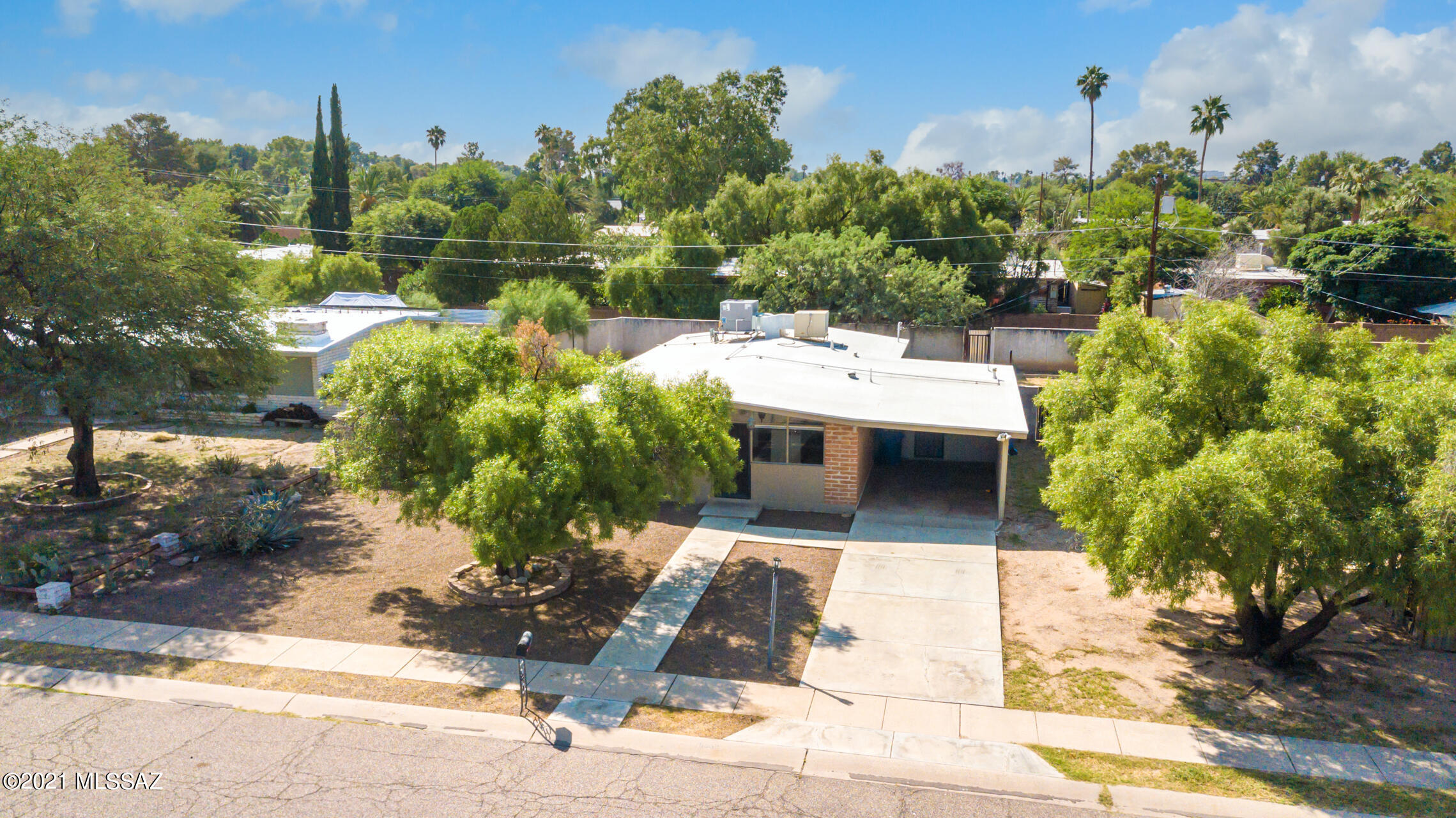 Carlos Terrace - Residential