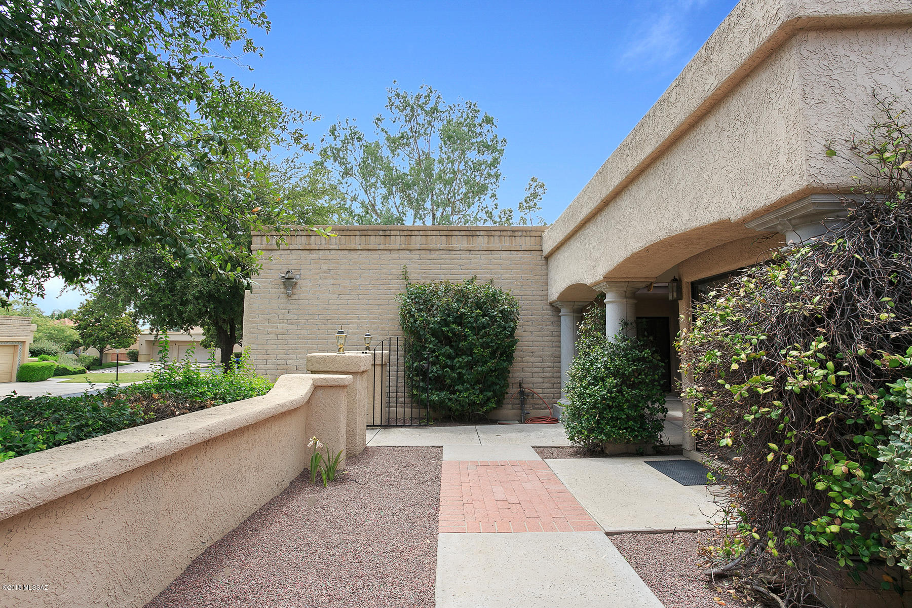 Riverbend - Sabino Canyon Road  (1-97) - Residential