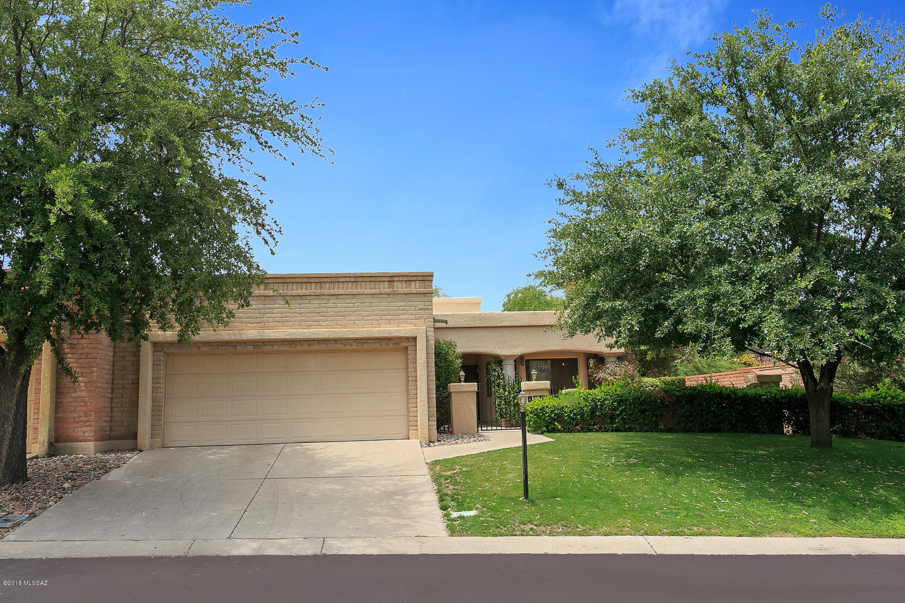 Riverbend - Sabino Canyon Road  (1-97) - Residential