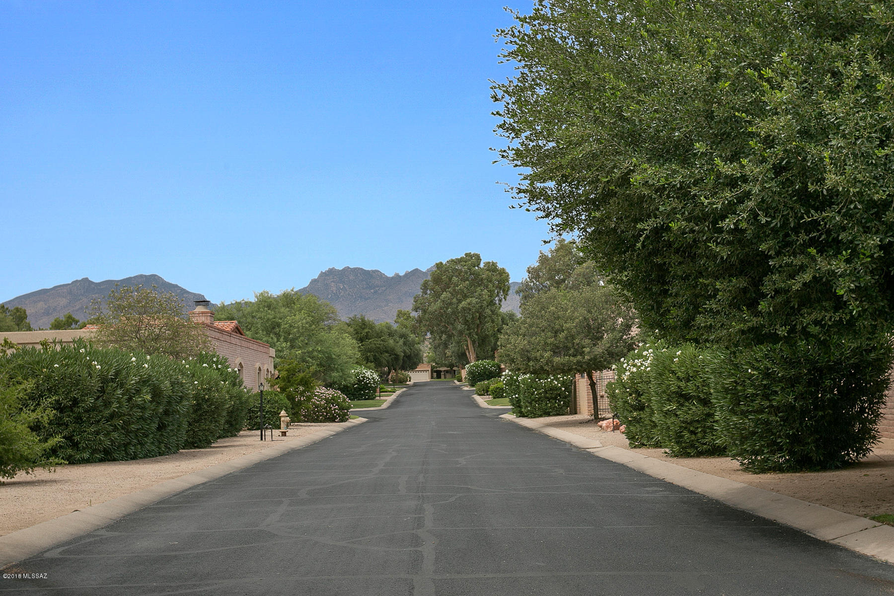 Riverbend - Sabino Canyon Road  (1-97) - Residential