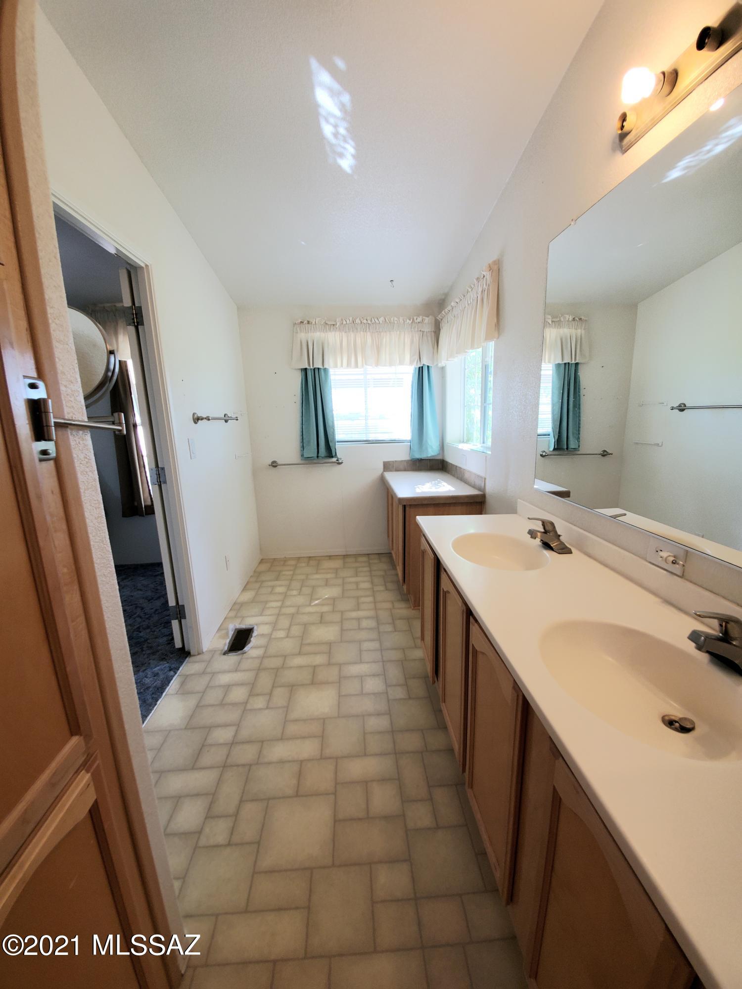 J - Six Ranchettes Unit NO. 7 (205-221, 237-423) - Residential