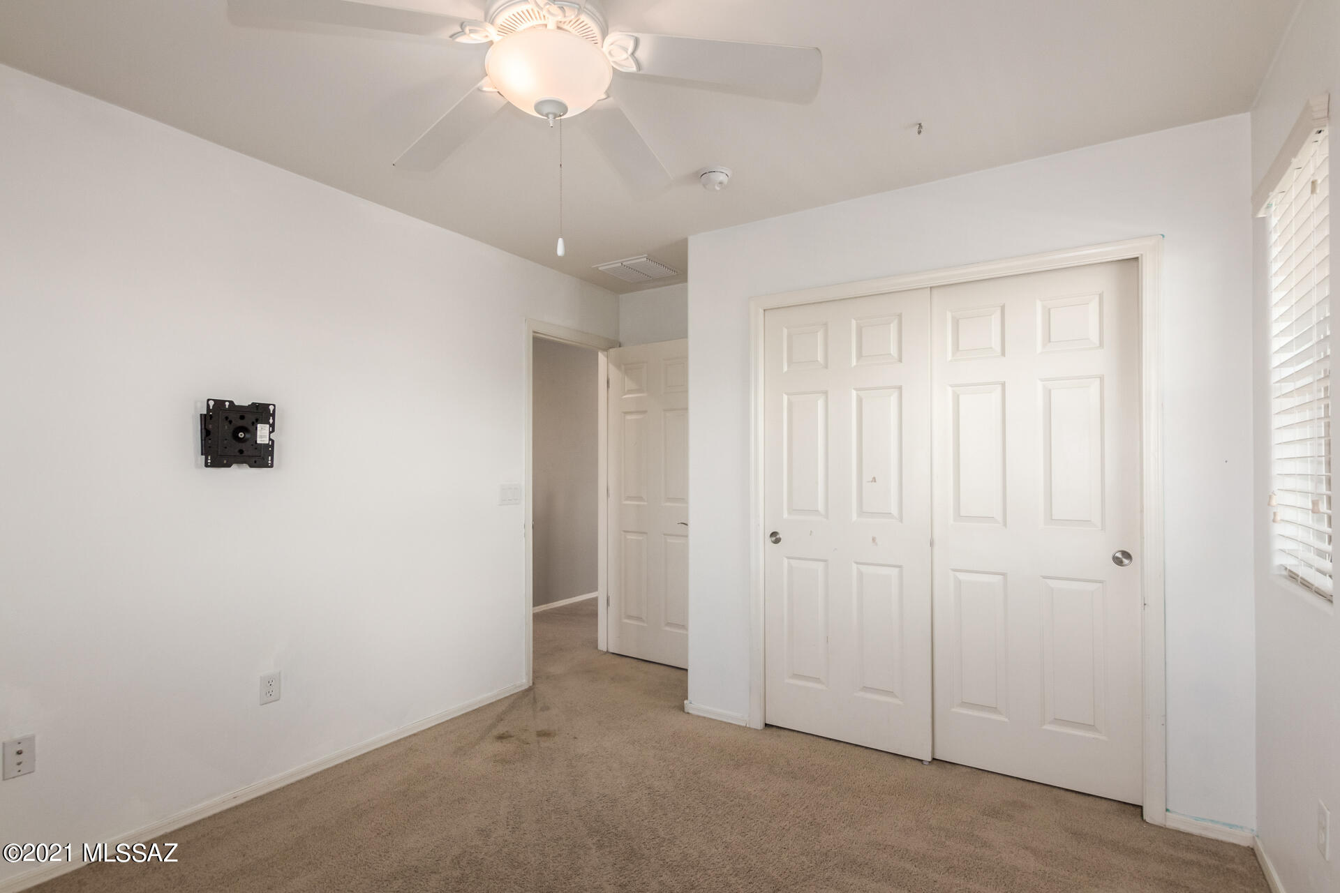 Presidios at Rancho Sahuarita (1-927) - Residential Lease