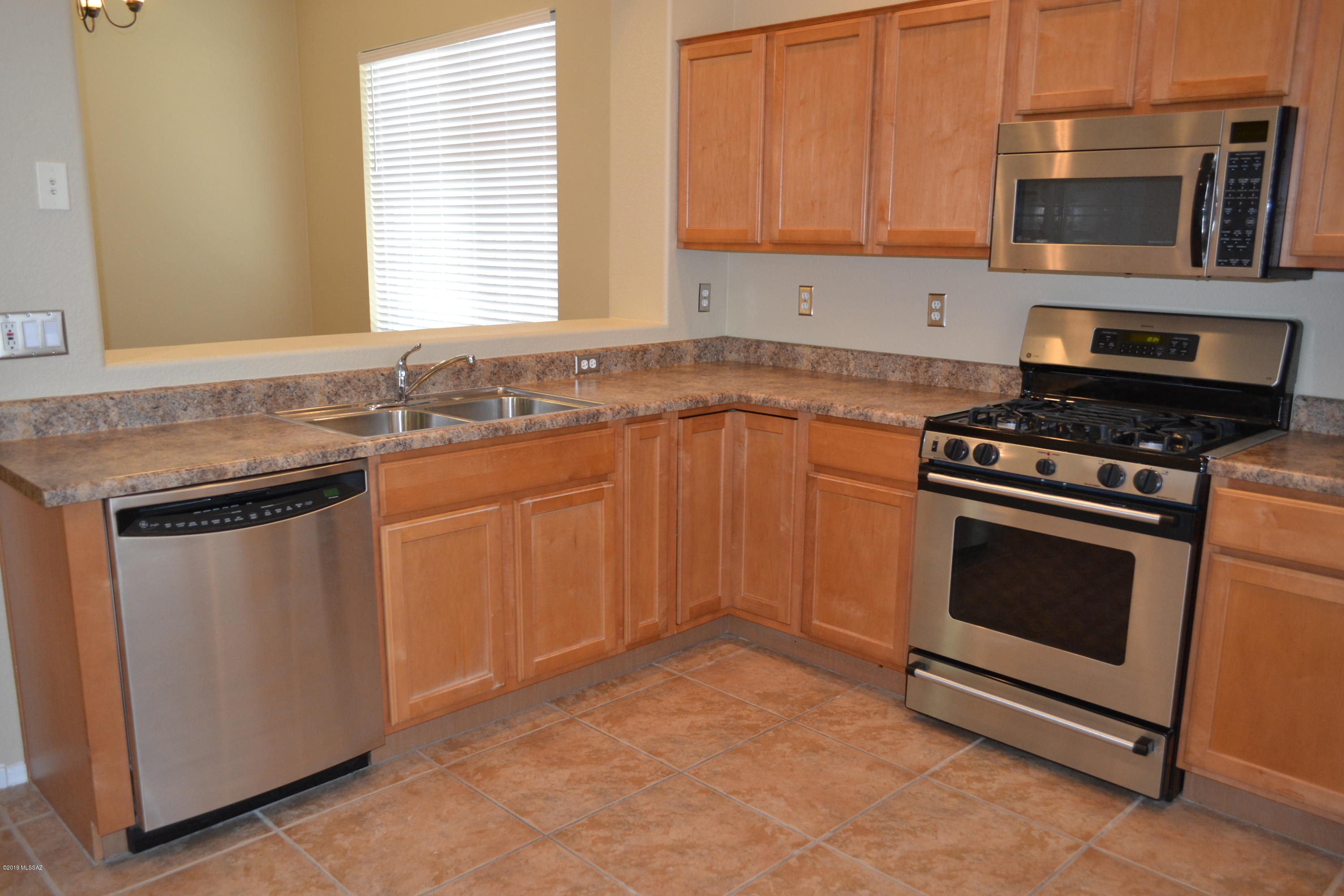 Desert Traditions II (49-120) - Residential Lease