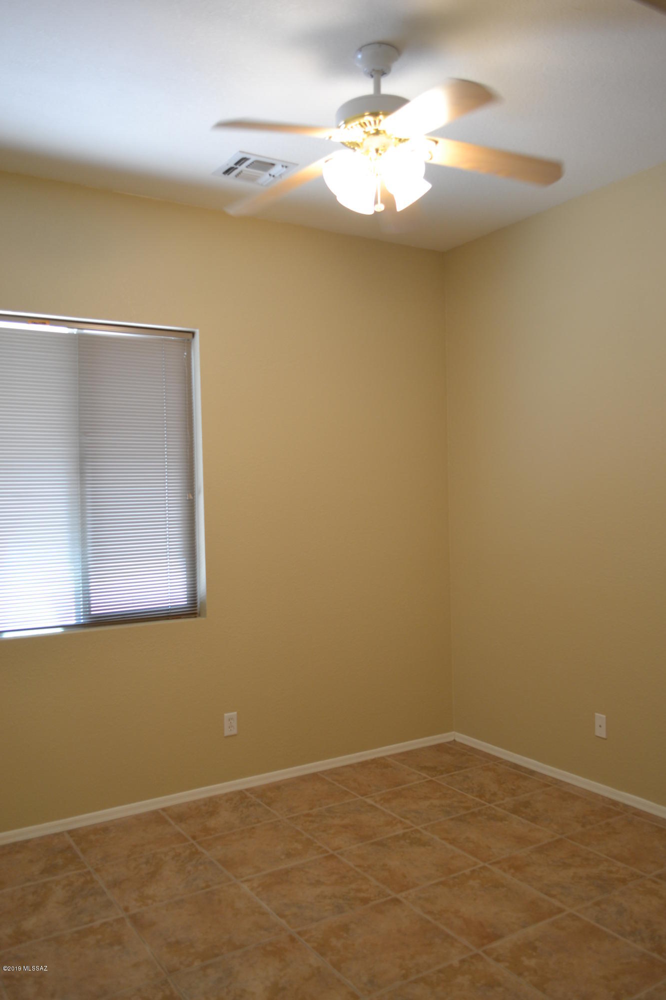 Desert Traditions II (49-120) - Residential Lease
