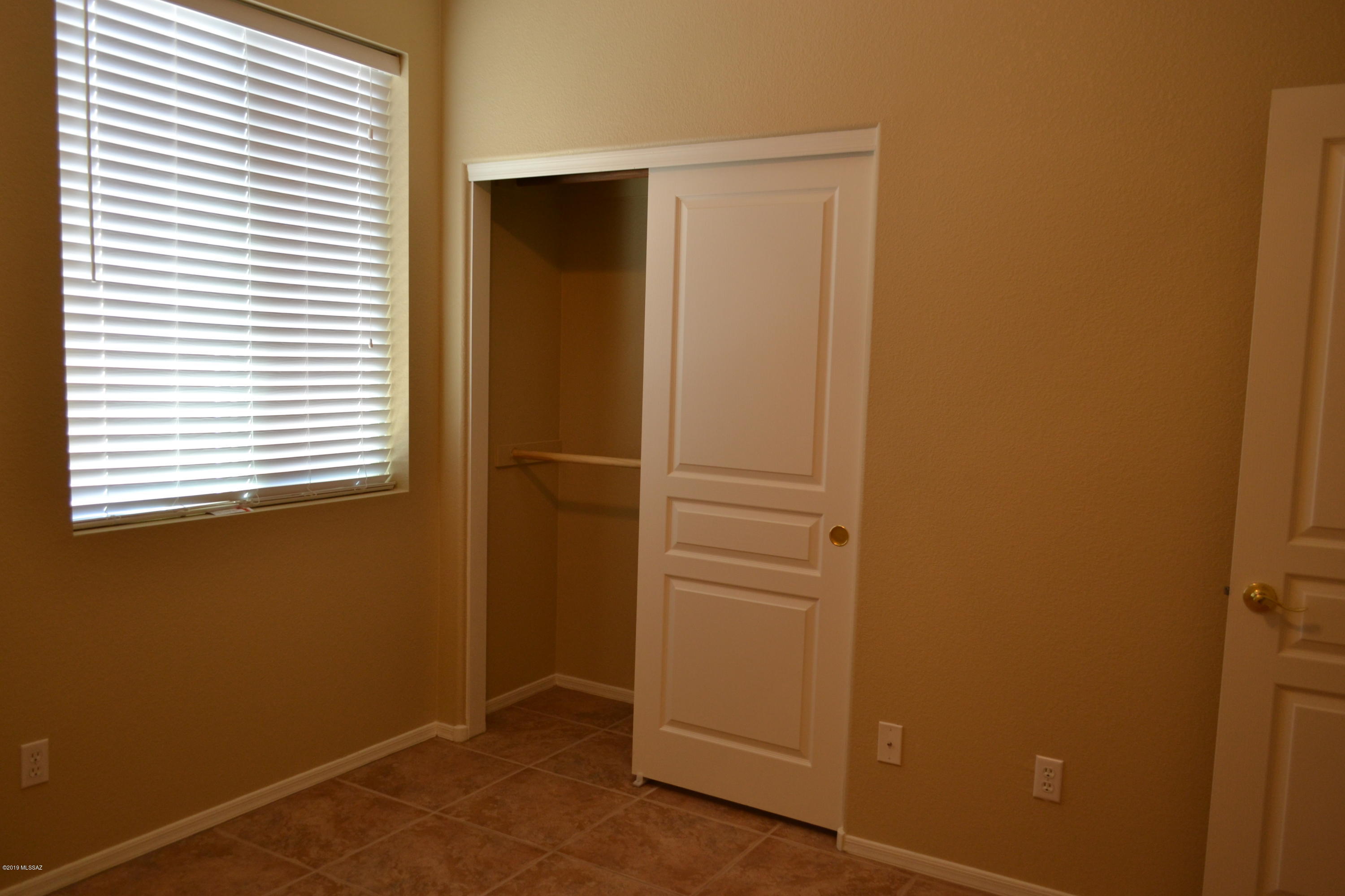 Desert Traditions II (49-120) - Residential Lease