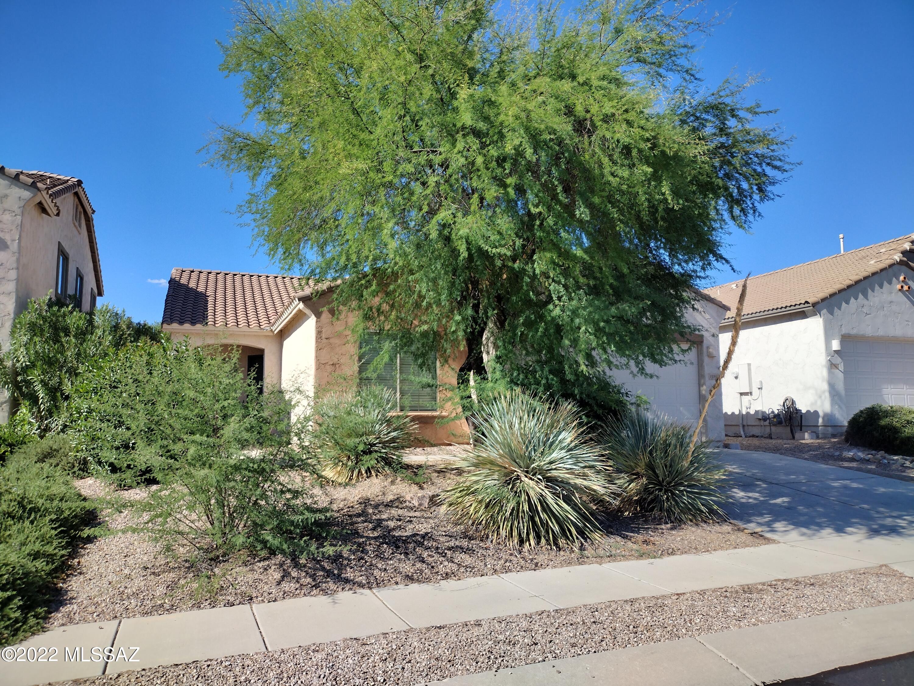 Somerset Canyon Neighborhood 10, Par. X,Y - Residential Lease