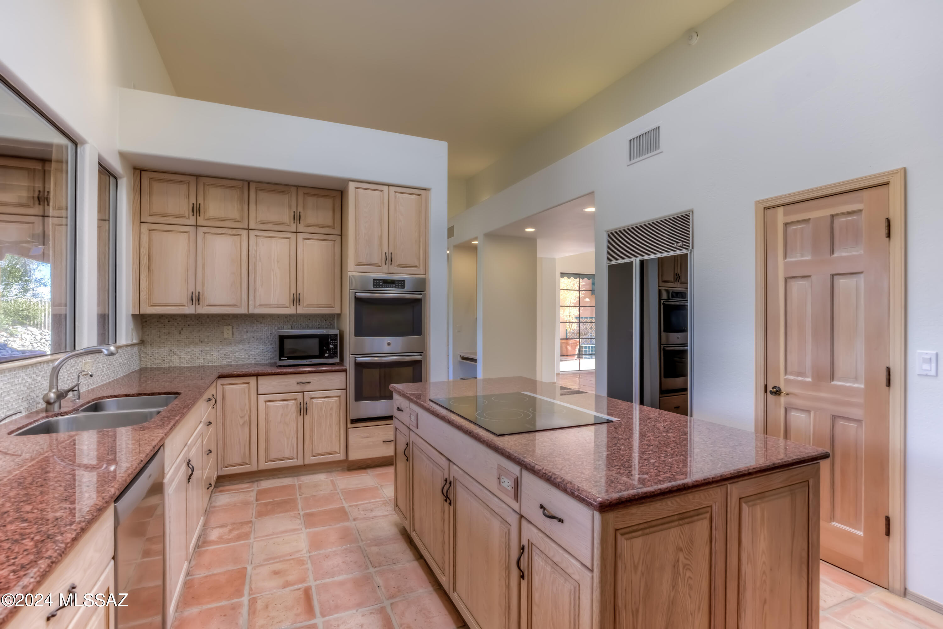 Country Club Vista (1-74) - Residential