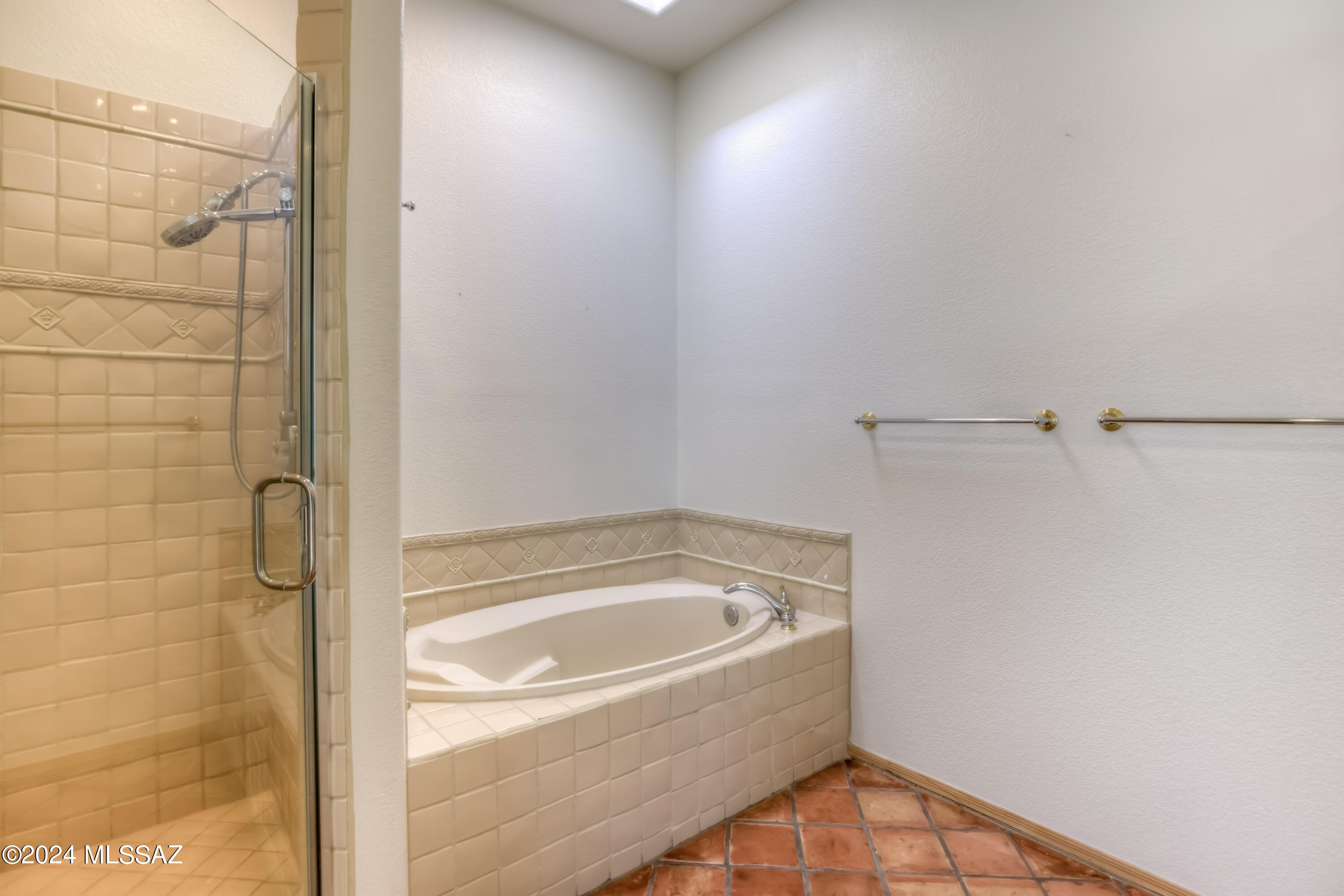 Country Club Vista (1-74) - Residential