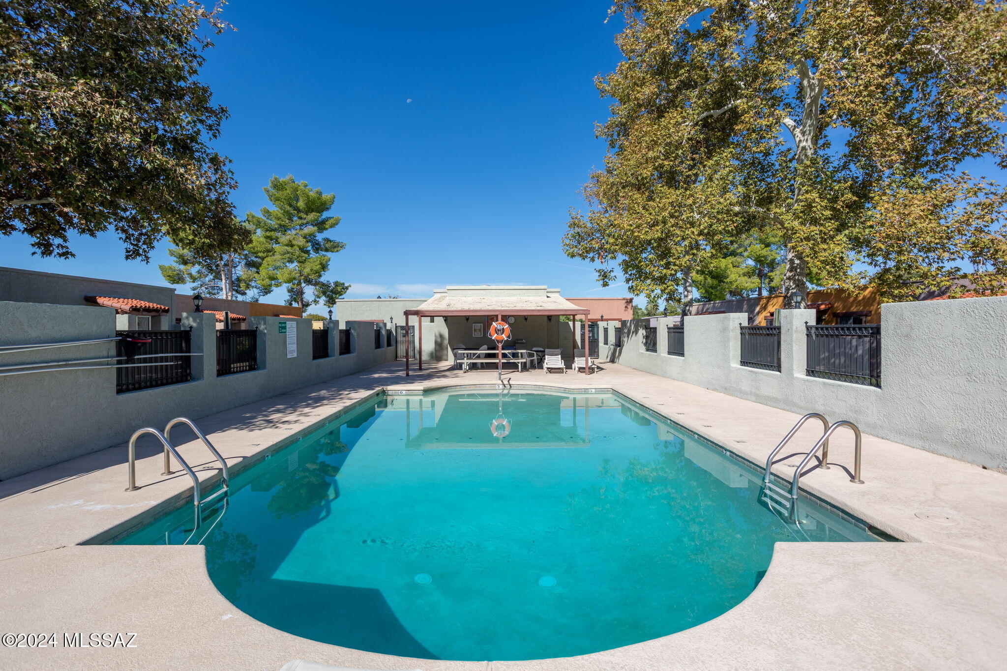 Spanish Meadows Twnhss (1-105) - Residential