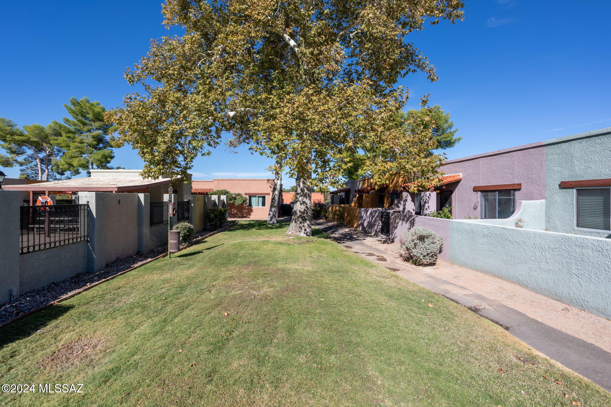 Spanish Meadows Twnhss (1-105) - Residential