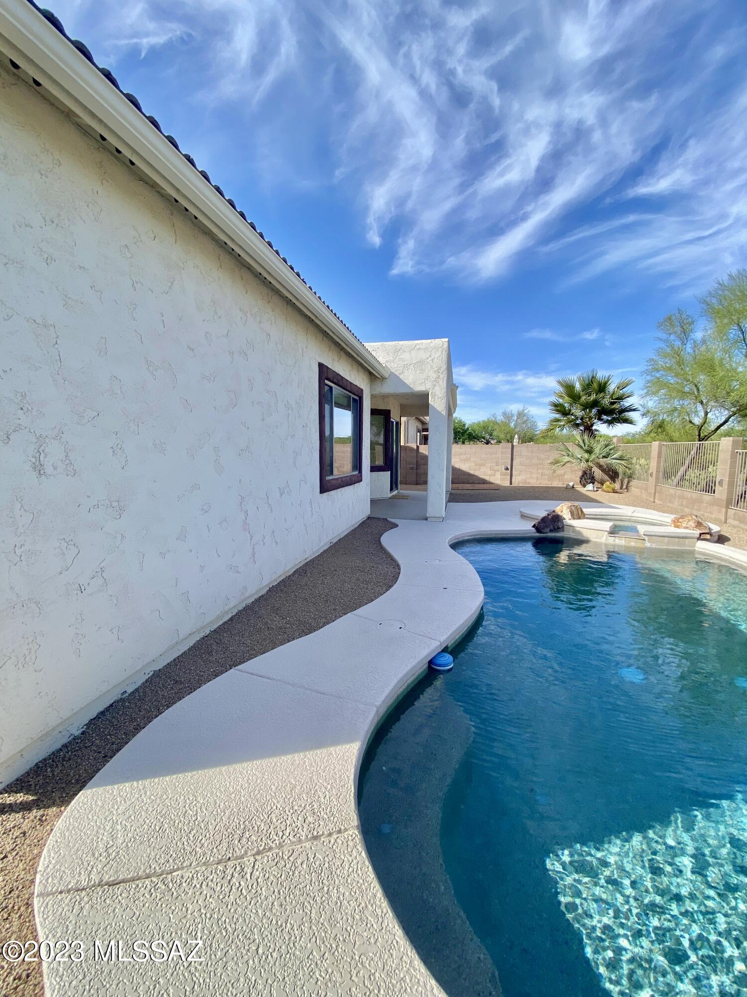 Somerset Canyon Neighborhood 10, Par. X,Y - Residential Lease