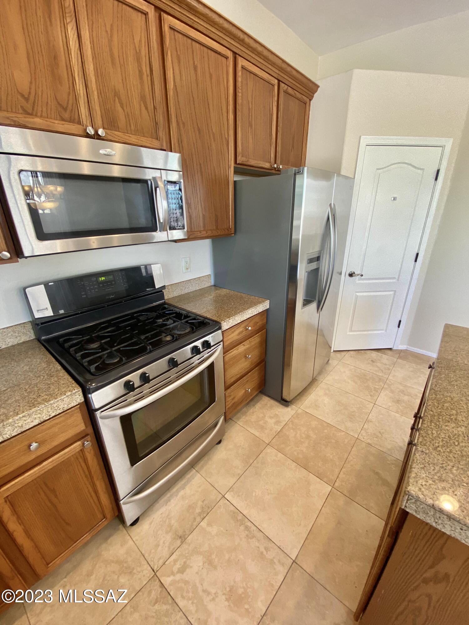 Somerset Canyon Neighborhood 10, Par. X,Y - Residential Lease