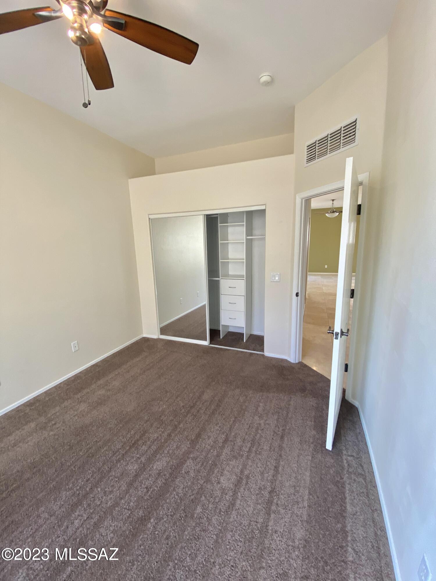 Somerset Canyon Neighborhood 10, Par. X,Y - Residential Lease
