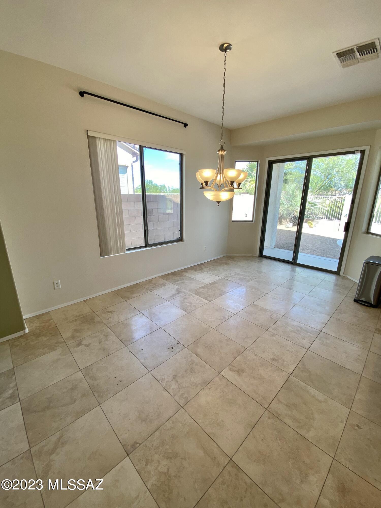 Somerset Canyon Neighborhood 10, Par. X,Y - Residential Lease