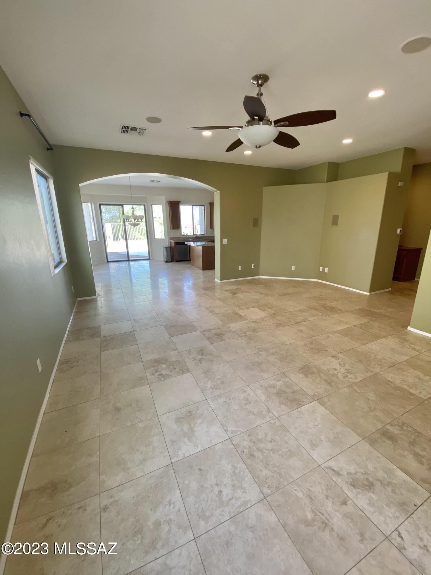 Somerset Canyon Neighborhood 10, Par. X,Y - Residential Lease