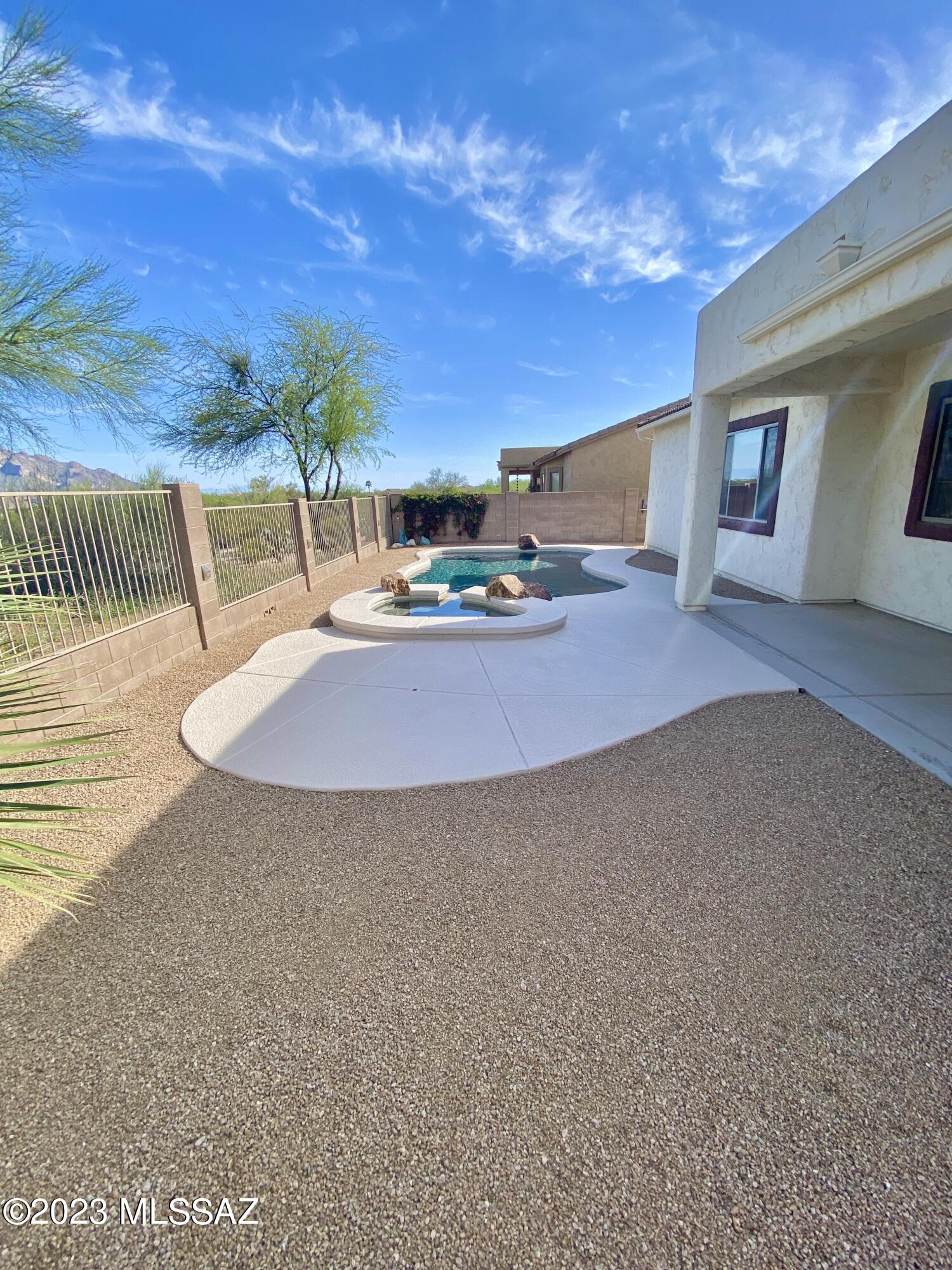 Somerset Canyon Neighborhood 10, Par. X,Y - Residential Lease