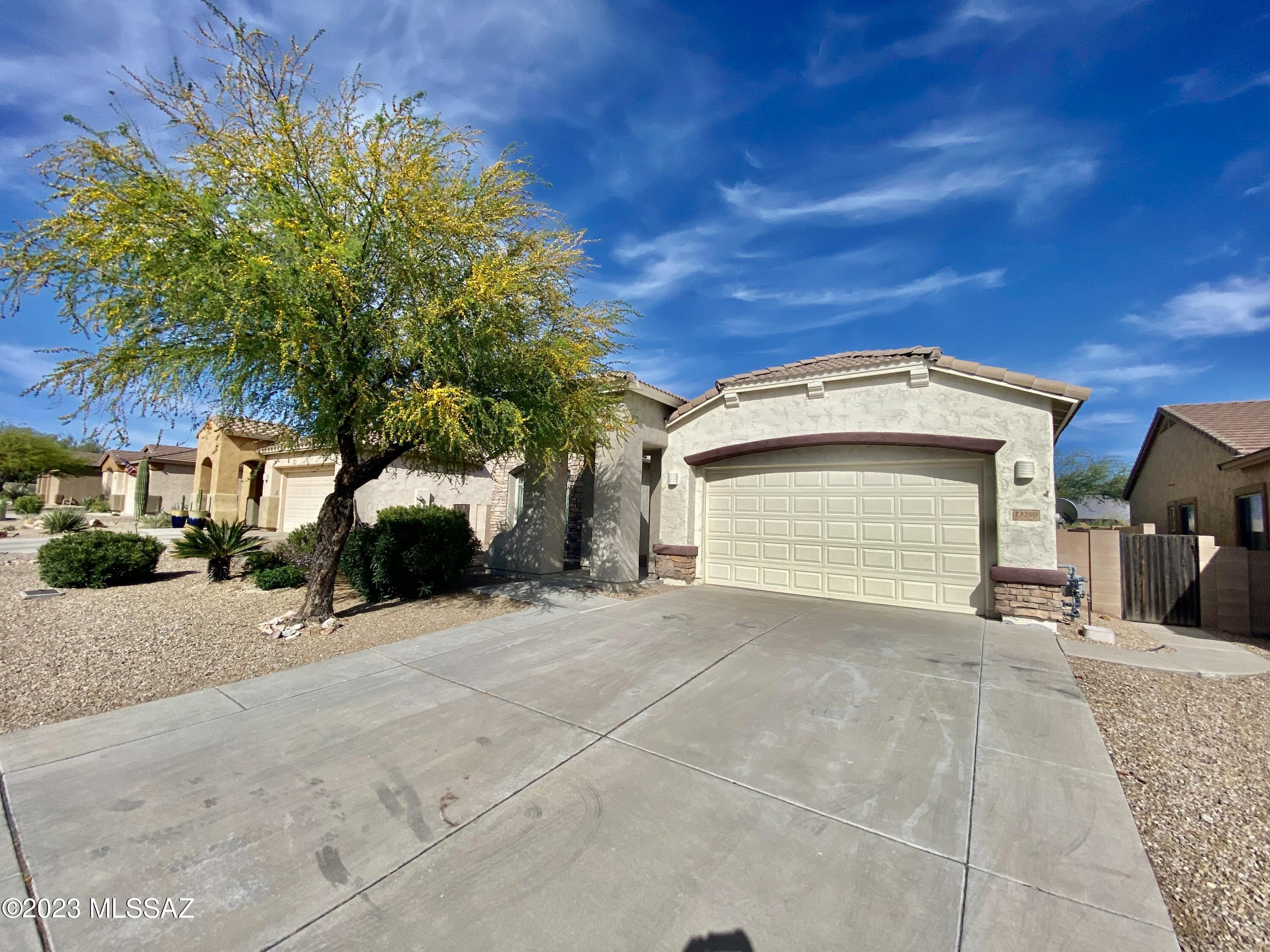 Somerset Canyon Neighborhood 10, Par. X,Y - Residential Lease