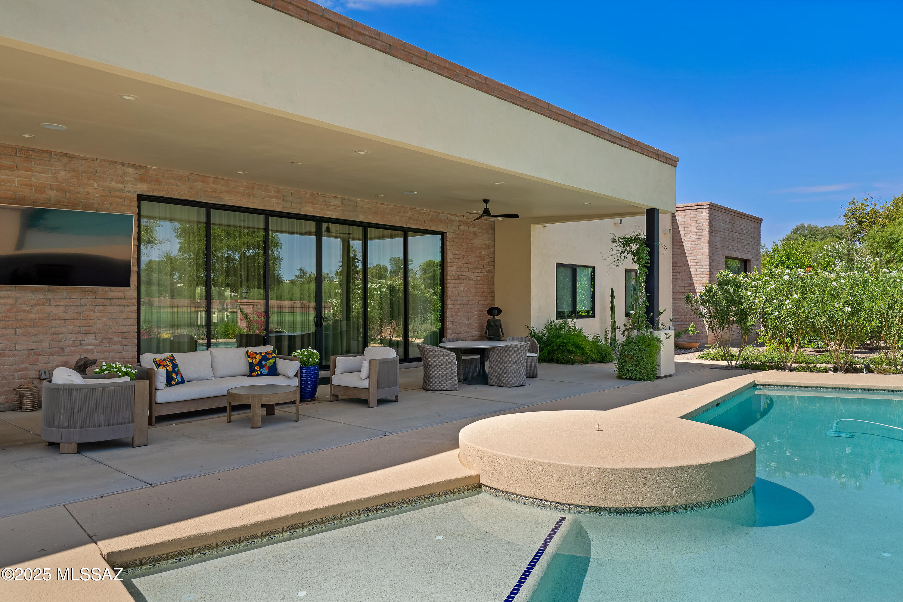 Tucson National Est - Residential