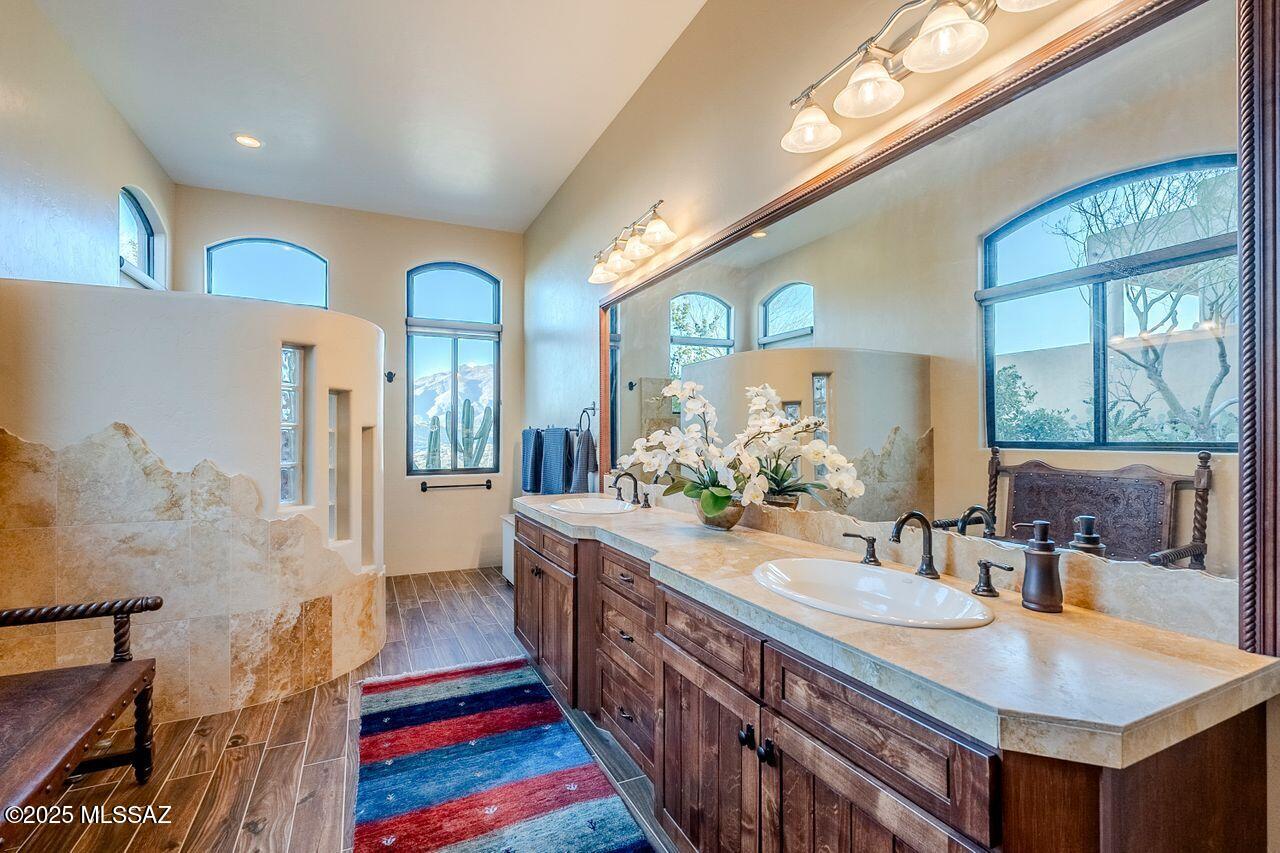 Sabino Mountain (1-290) - Residential