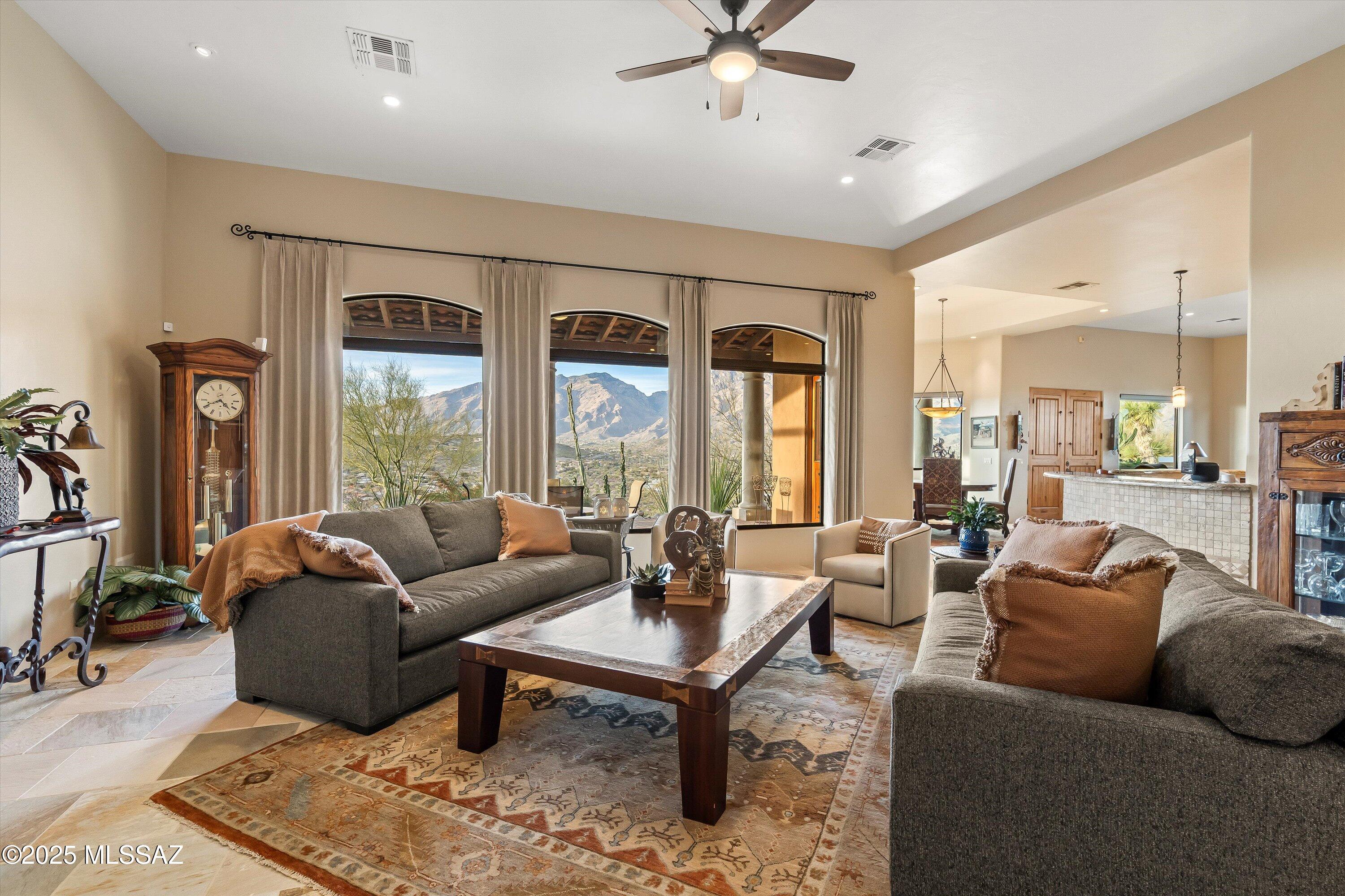 Sabino Mountain (1-290) - Residential