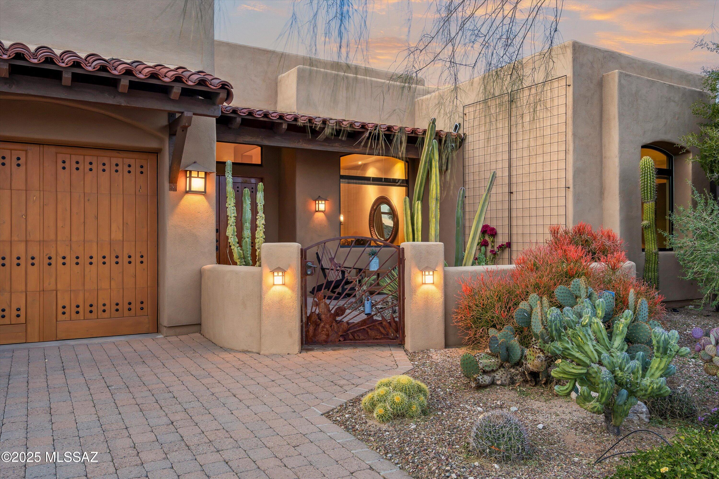 Sabino Mountain (1-290) - Residential