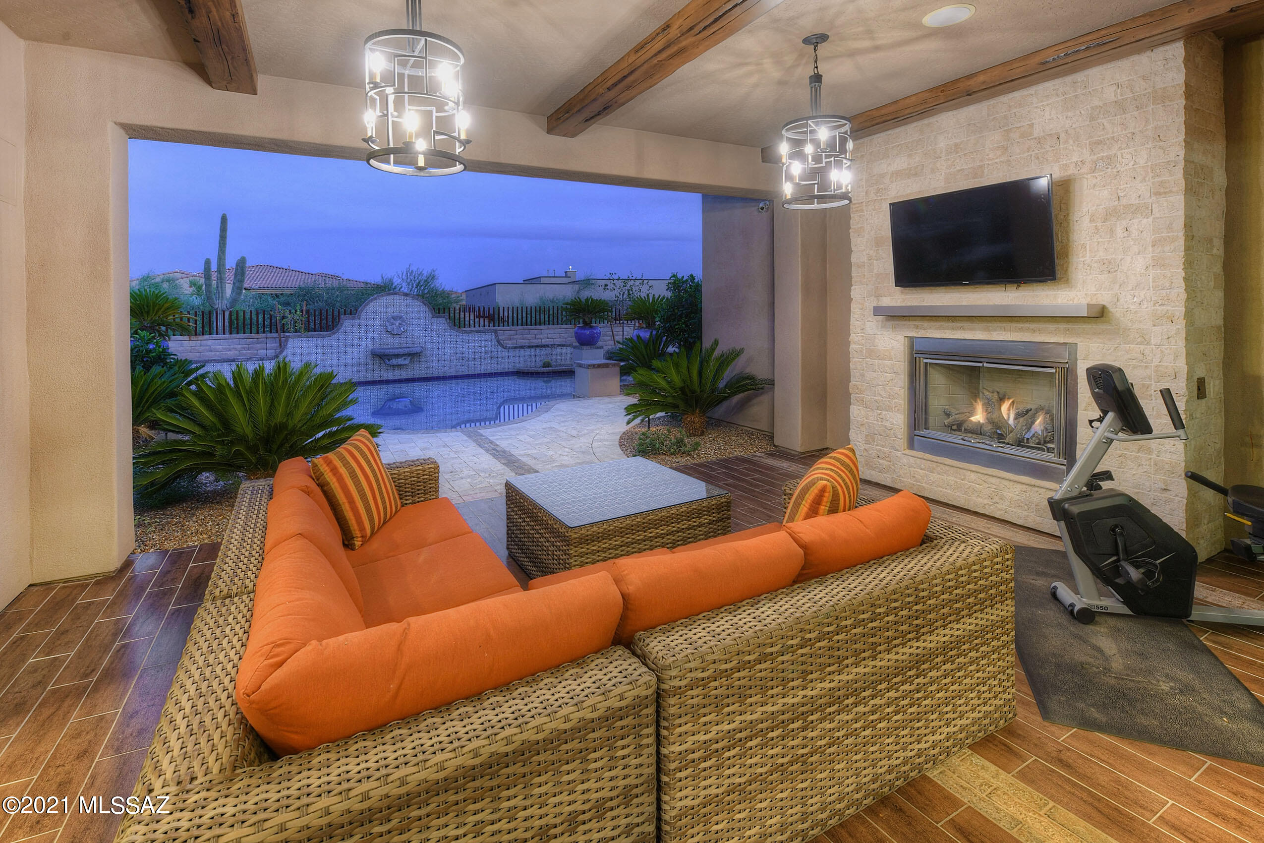 Los Saguaros At Dove Mountain SQ20121640199 - Residential