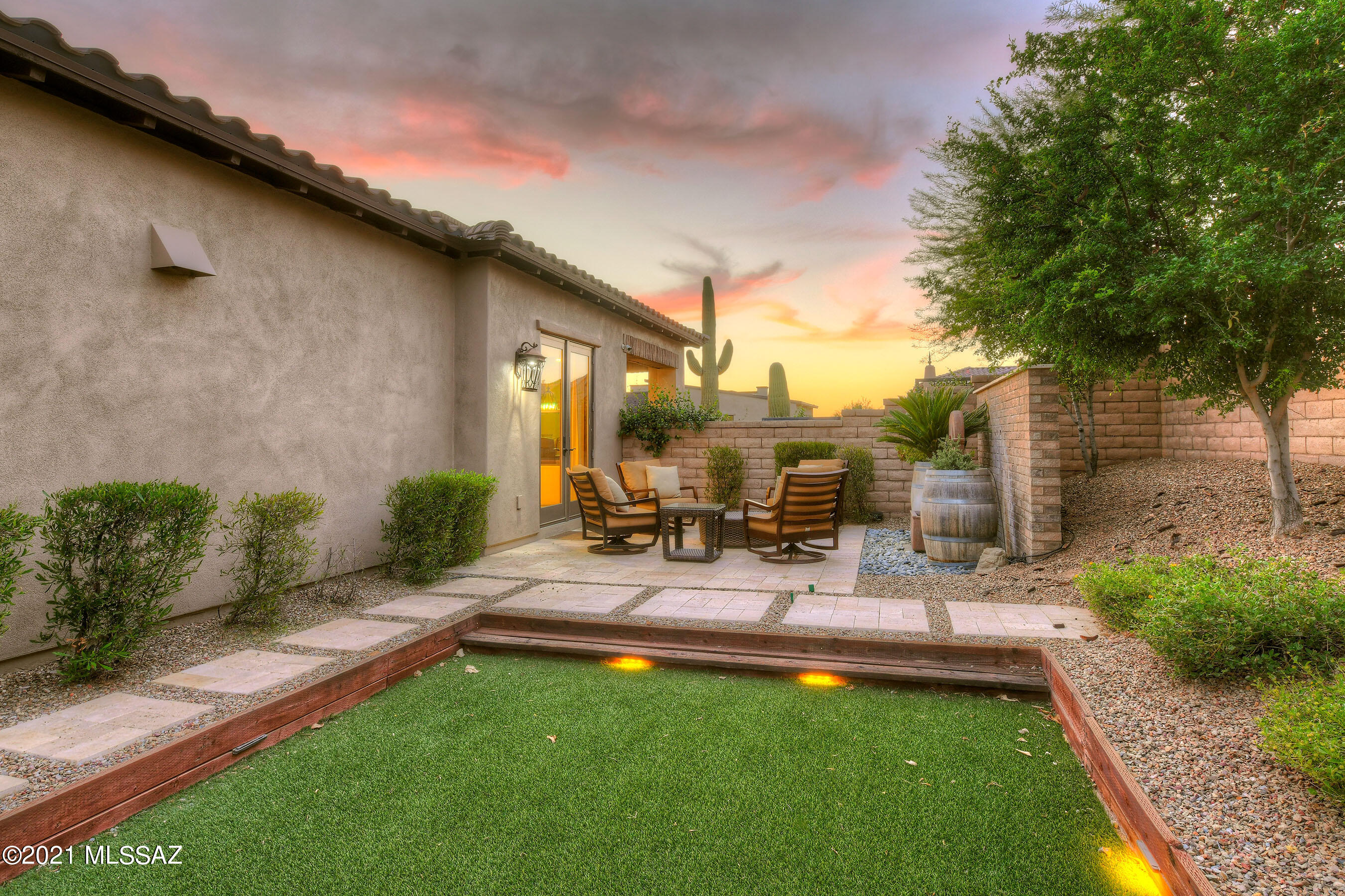 Los Saguaros At Dove Mountain SQ20121640199 - Residential