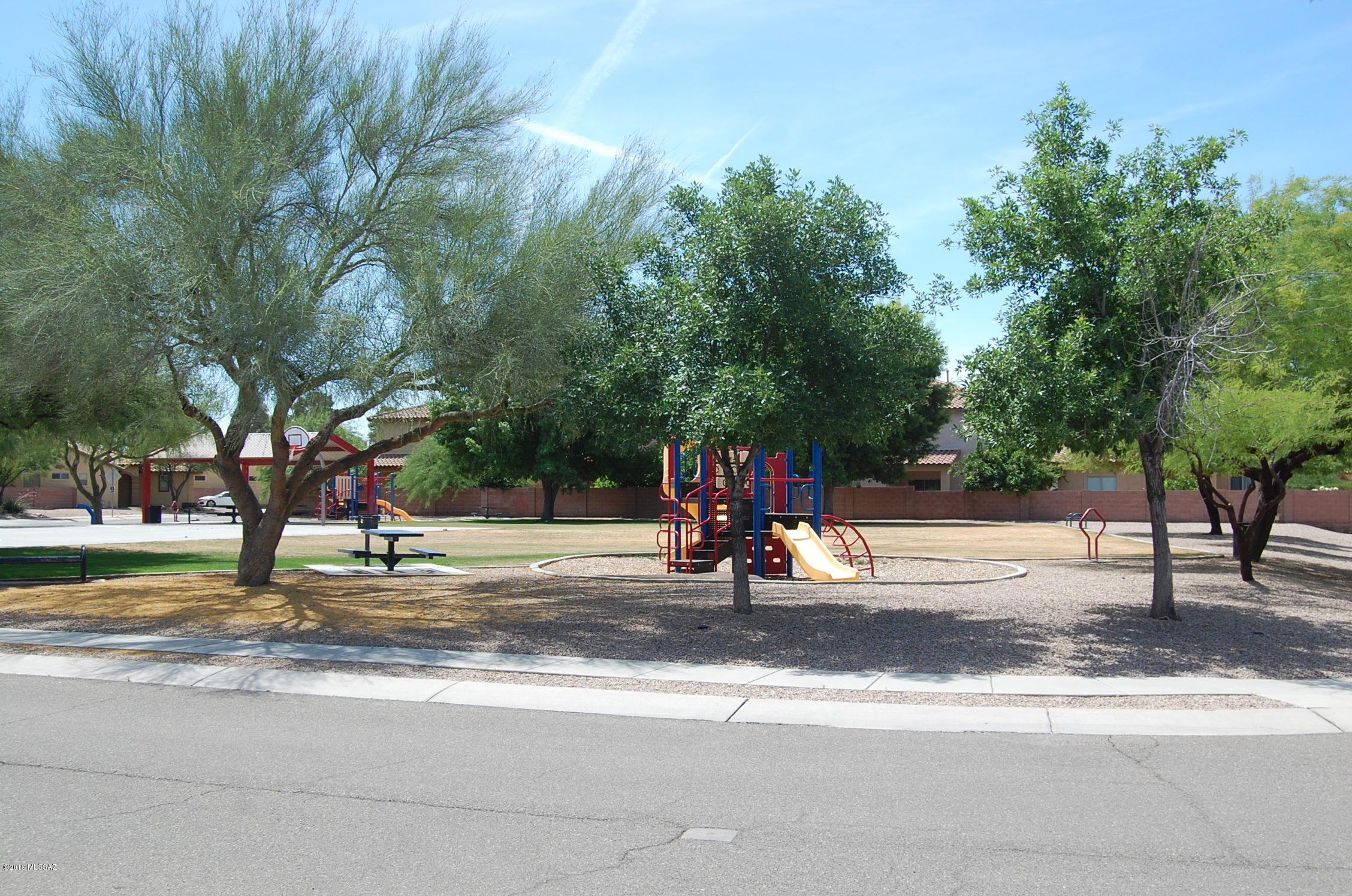 Paseo del Rio - Residential