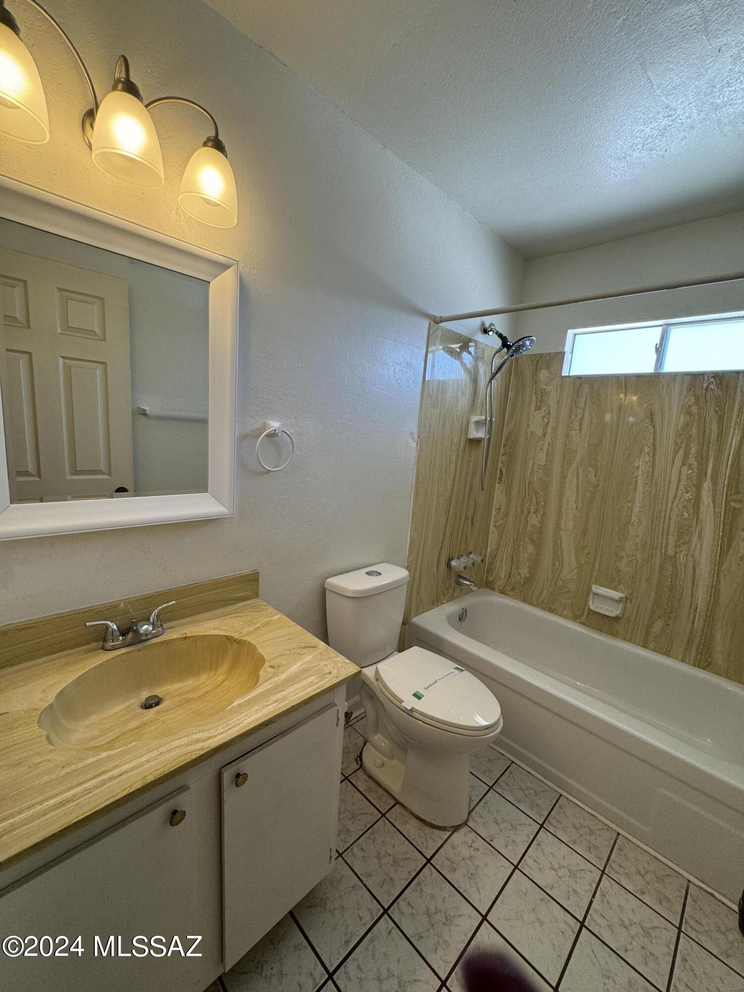 Valle Cereza (1-59) - Residential
