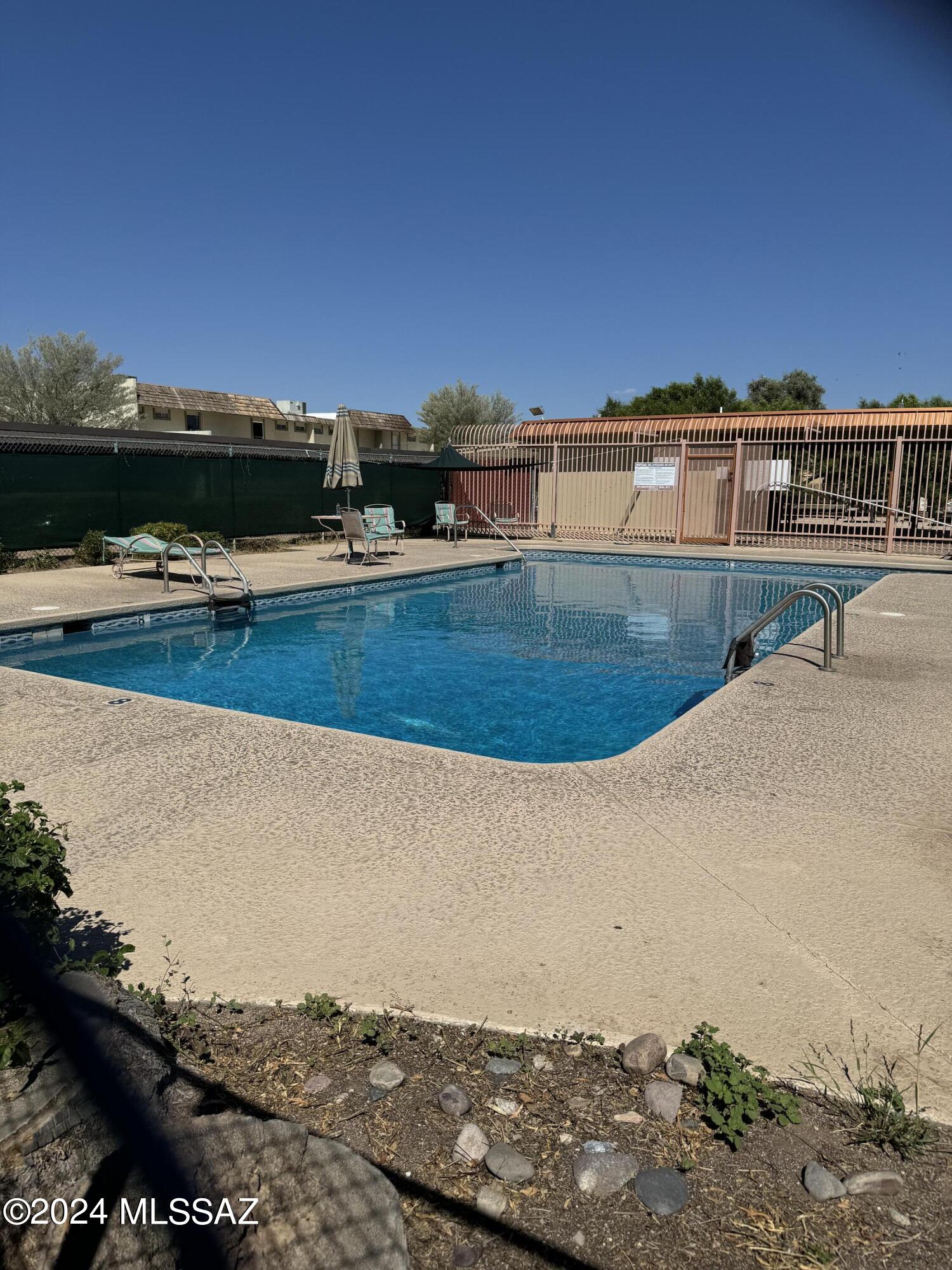Valle Cereza (1-59) - Residential