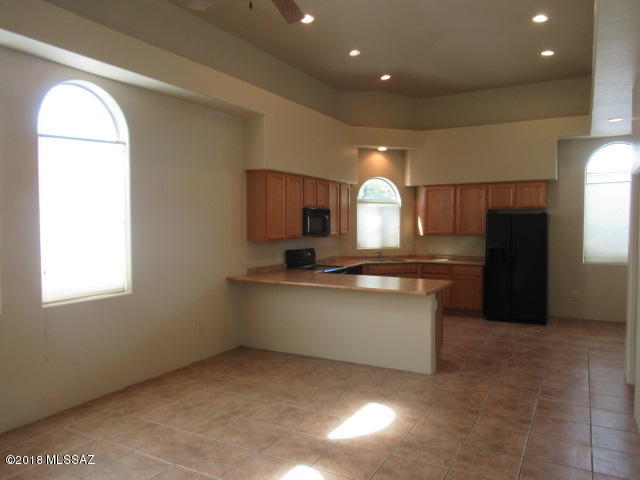 Kinney Village (1-112) - Residential