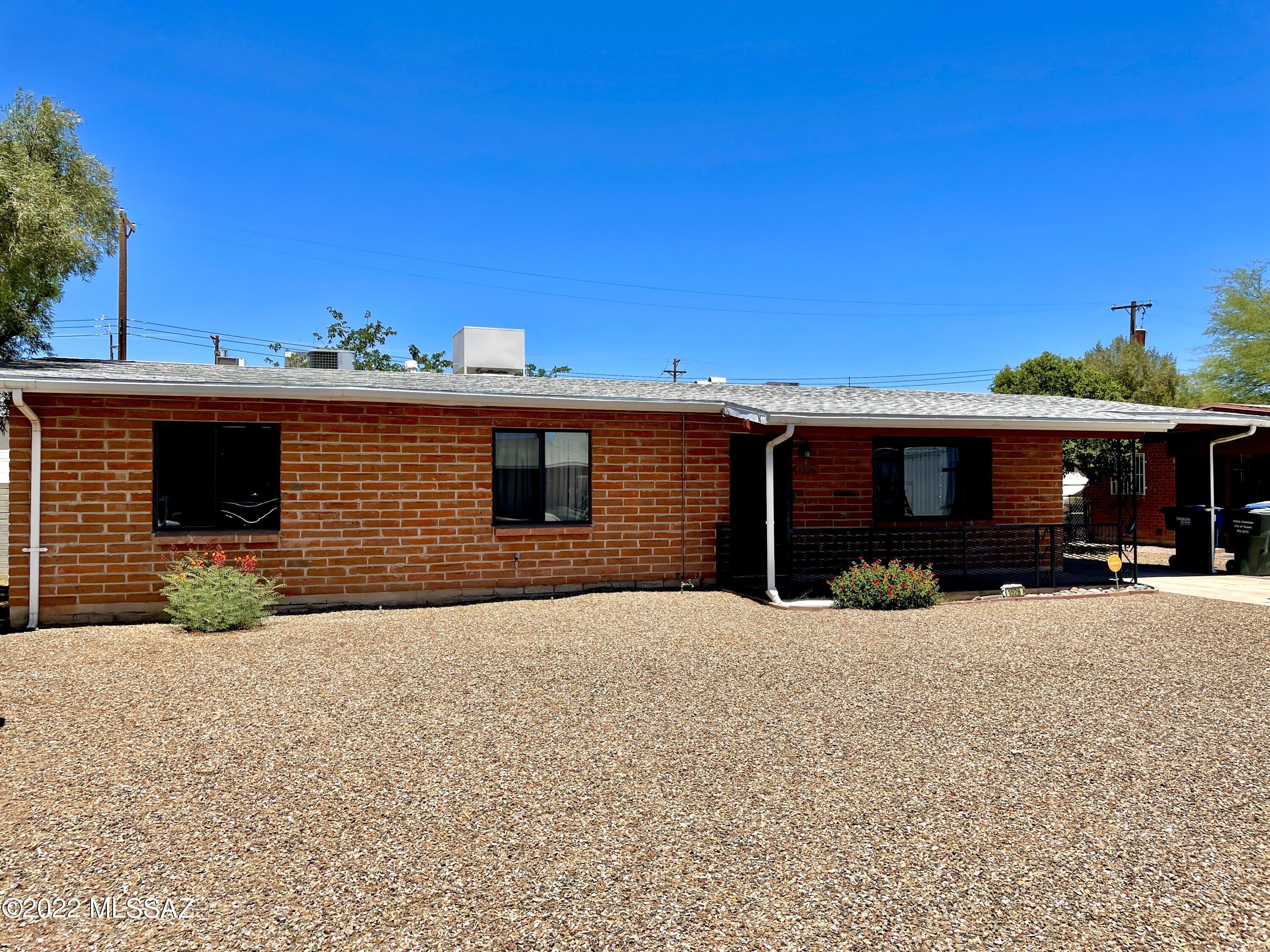 Come see this 3 bed/ 2 bath located on the northwest side! Dual pane windows, TONS of storage, conveniently located near I-10, schools, shopping and more... The back yard has built in wood/charcoal grill, extra storage shed/workshop! 
Call Erik at 520-403-1839 for a showing!
