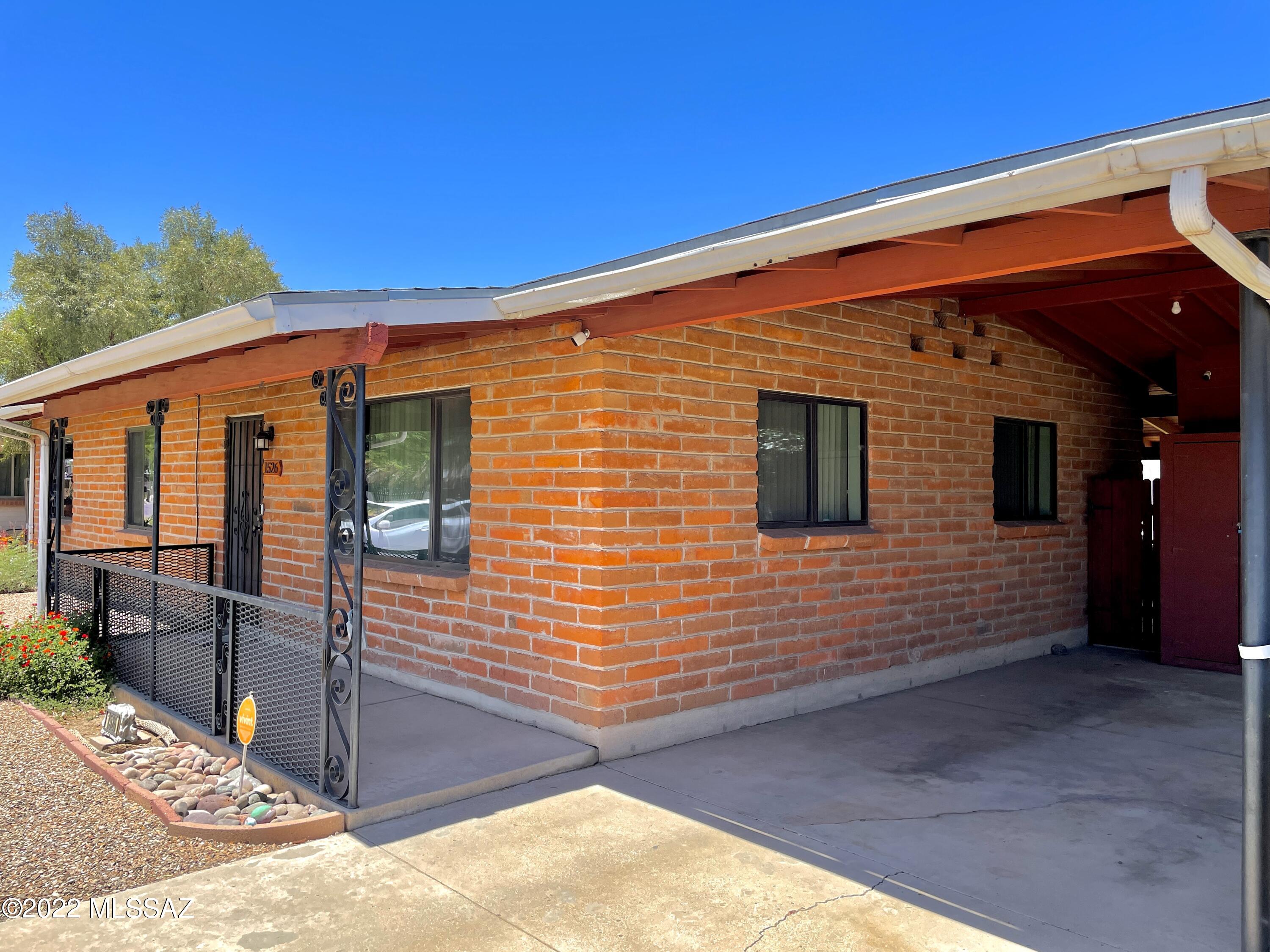 Flowing Wells Est. - Residential