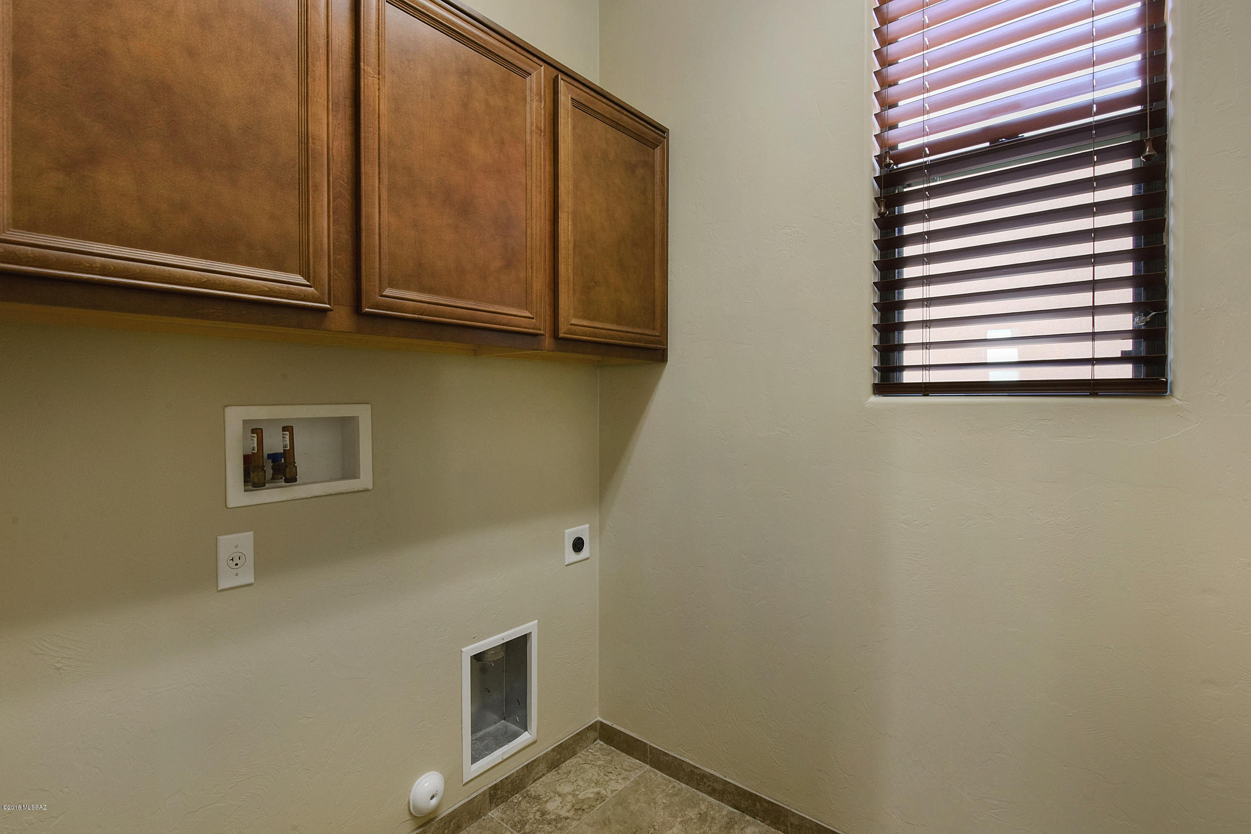 Beverly Terrace (1-18) - Residential
