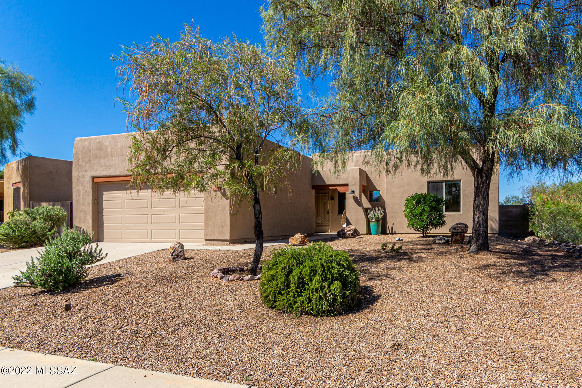 Wonderful 3 bd 2 bath home located in highly sought after Continental Reserve!  From the minute you walk up to the door you know this home is special.  The courtyard entry leads you to a newly painted great room that has an abundance of natural light, large format tile, built- in entertainment niche and large windows facing the landscaped yard.  Convection Cooking & Solid Surfaces in the Kitchen plus Dining Area are great for entertaining. Oversized Master suite boasts rear yard views & patio access + a walk-in closet & ensuite. Two guest rooms share hall bath with shower tub combo.  Elevated lot has common area to the east & rises you above the rear neighbors which provides more privacy. Patio has Gas Hookup & Mature Landscaping! Exterior Paint in 2021 & New A/C & Interior Paint 2022.