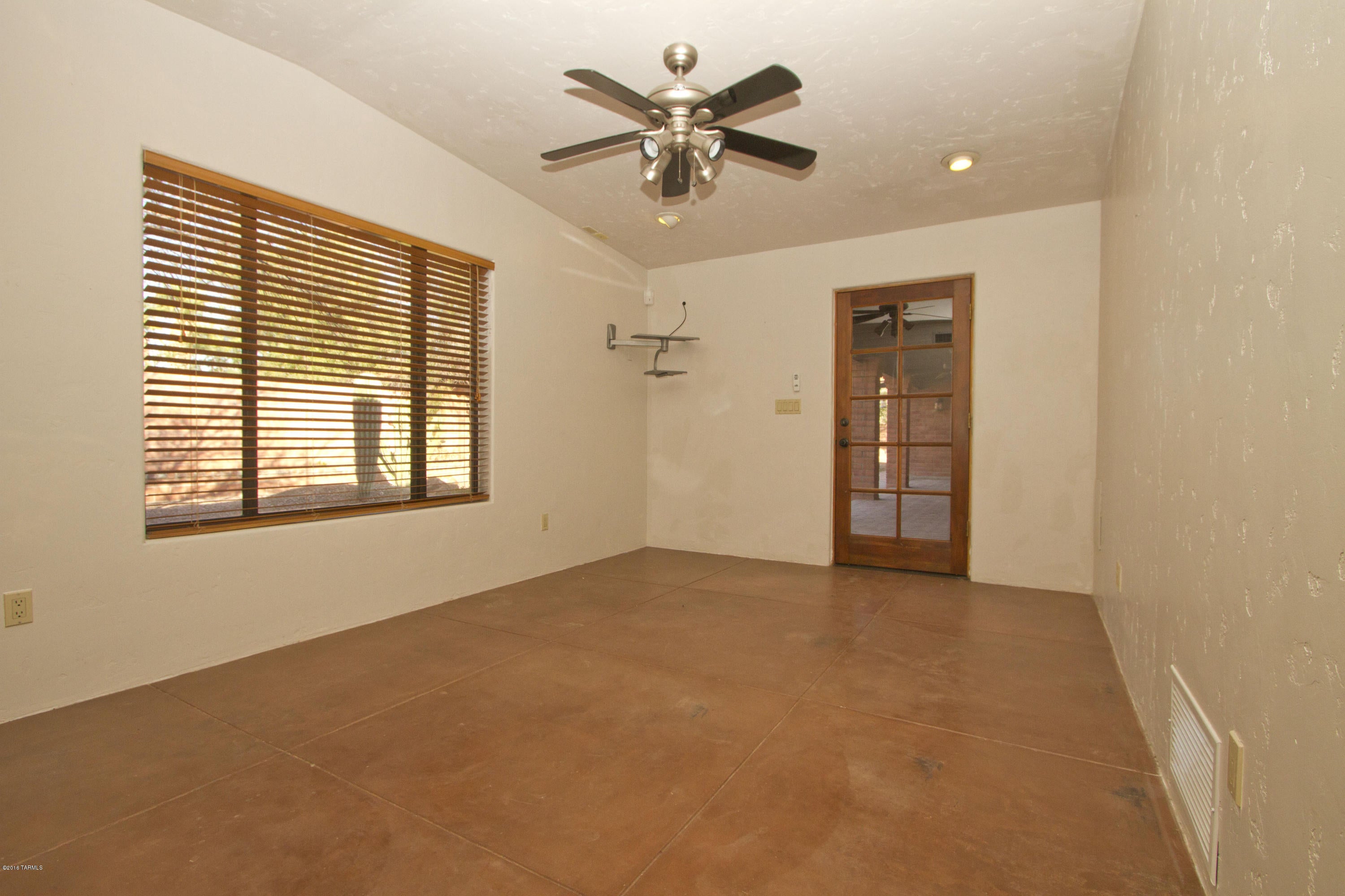 Oracle Foothills Estates NO. 7 (301-383) - Residential Lease