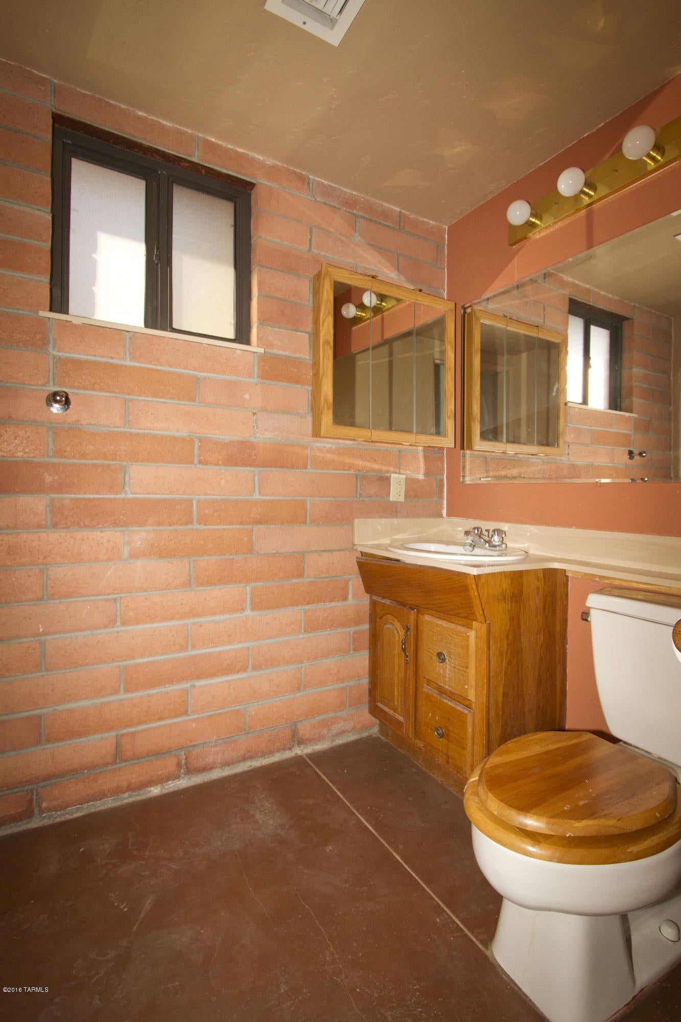 Oracle Foothills Estates NO. 7 (301-383) - Residential Lease