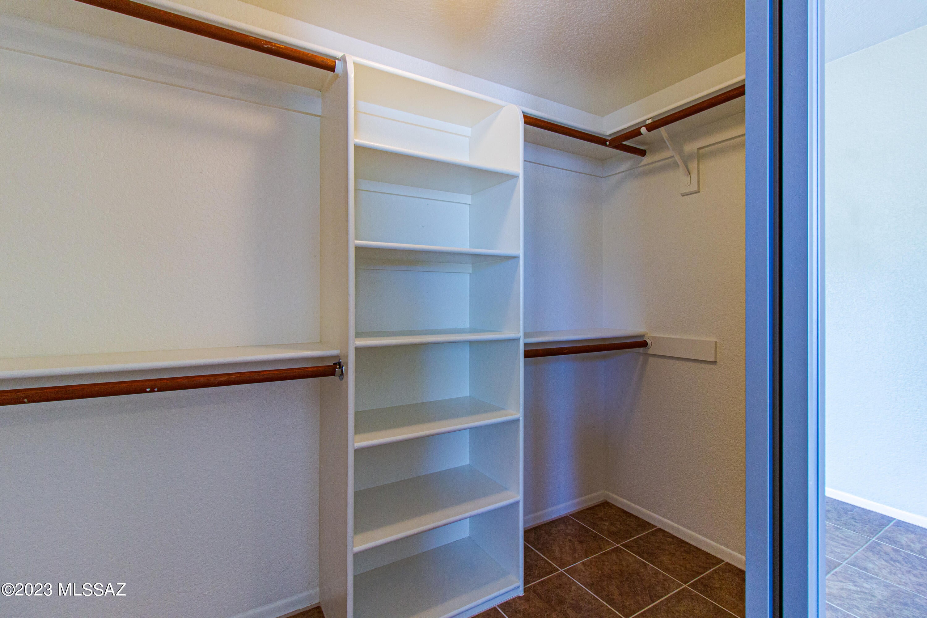 Falcon Point (1-170) - Residential Lease