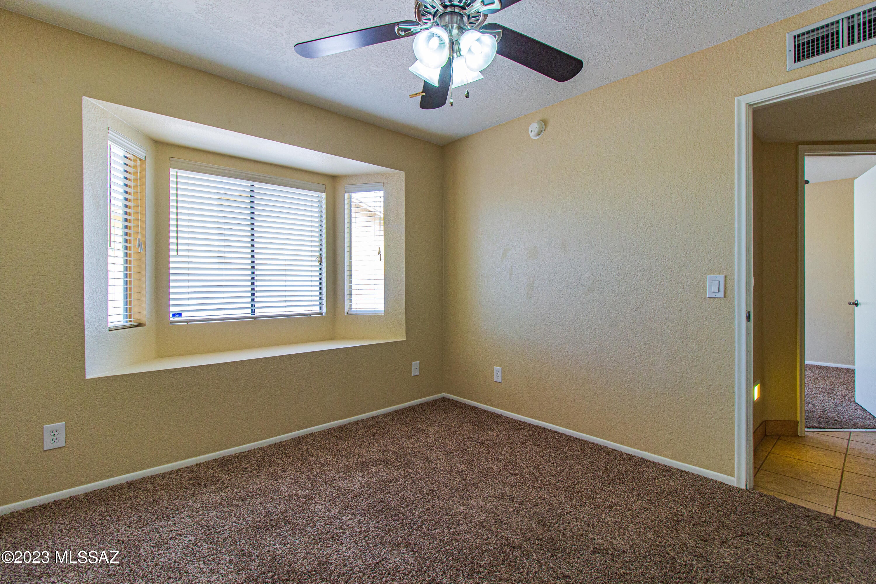 Falcon Point (1-170) - Residential Lease
