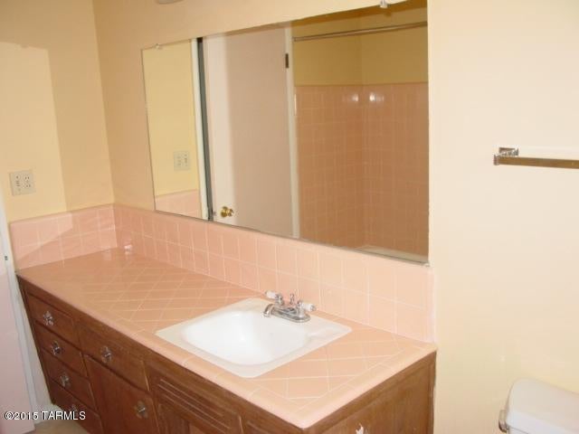 Santa Catalina - Residential Lease