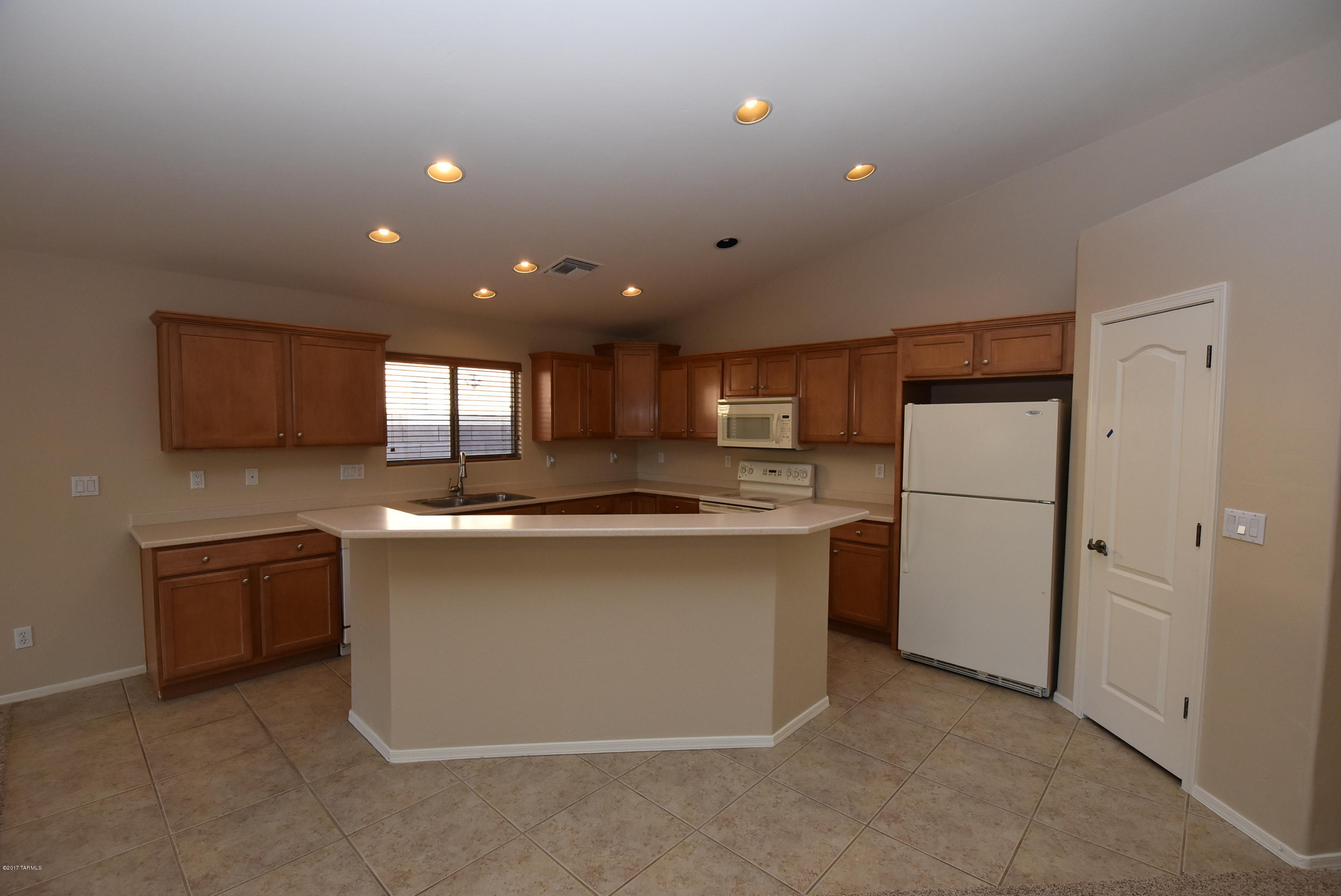 Colina De Oro (1-138) - Residential Lease