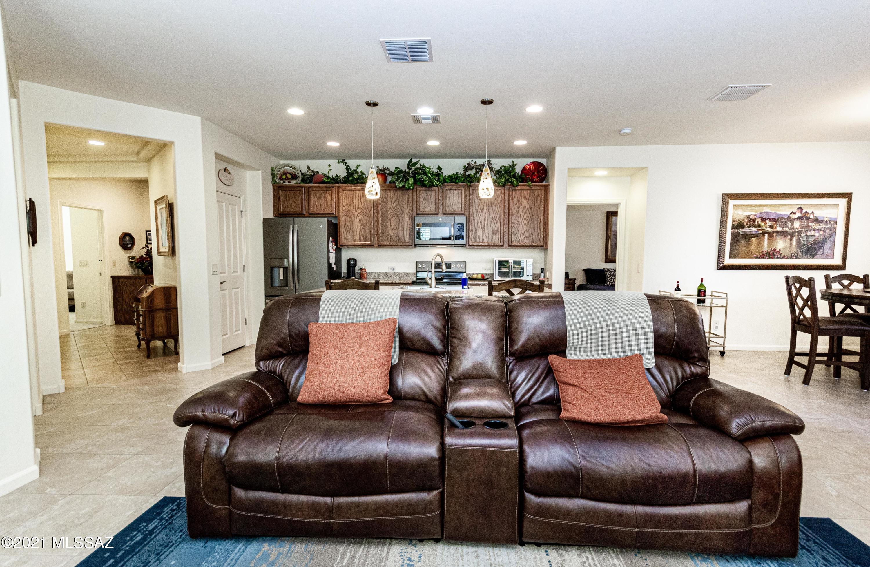 Quail Creek II Unit 33B SQ20161810746 - Residential