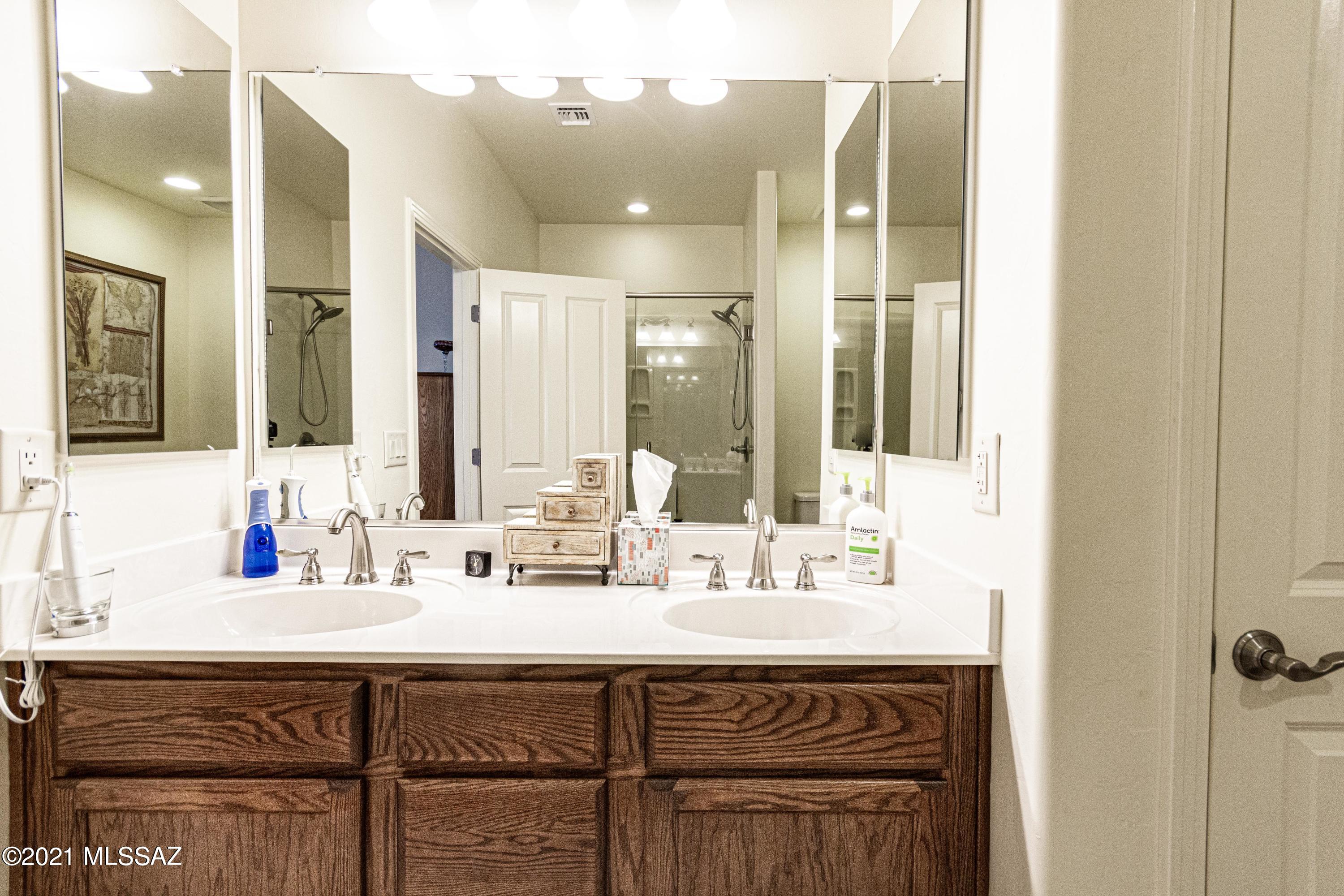 Quail Creek II Unit 33B SQ20161810746 - Residential