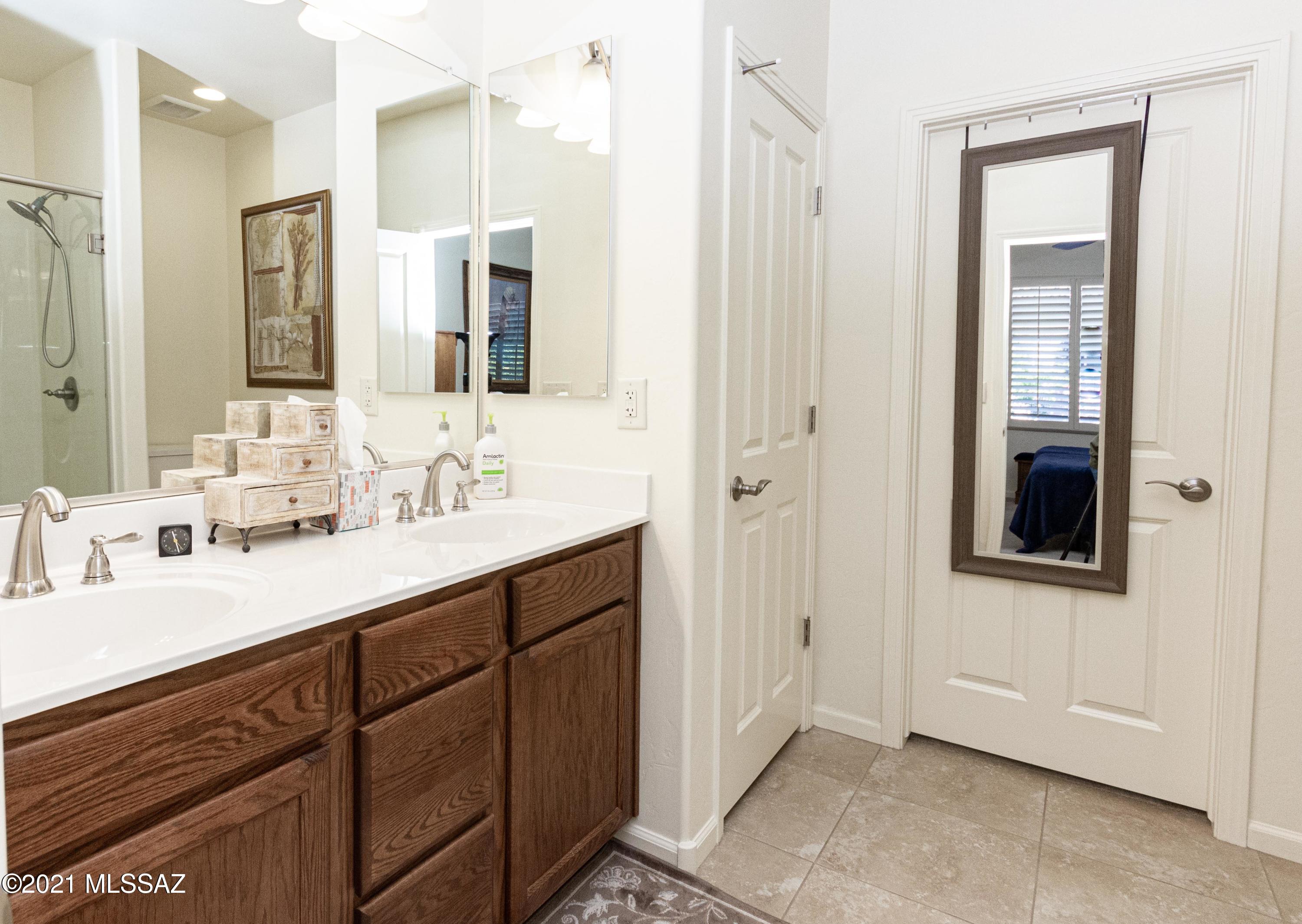 Quail Creek II Unit 33B SQ20161810746 - Residential