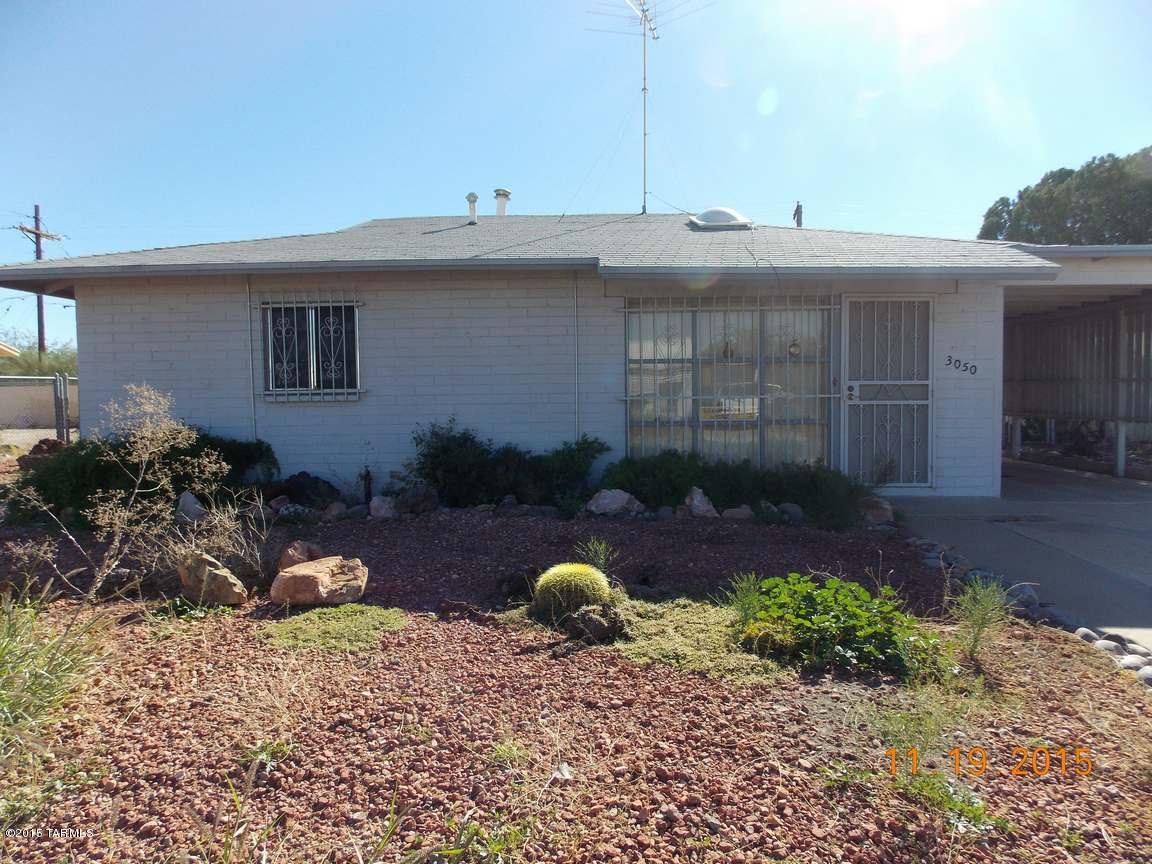 Treasured 1953 home. Very cute 2 bedrooms, 1 bath. Updated with A/C,  .17 acre lot, lots of vintage build-ins, upgraded electrical, big backyard with storage shed/workshop. Close to Kino sports park. Priced to sell.