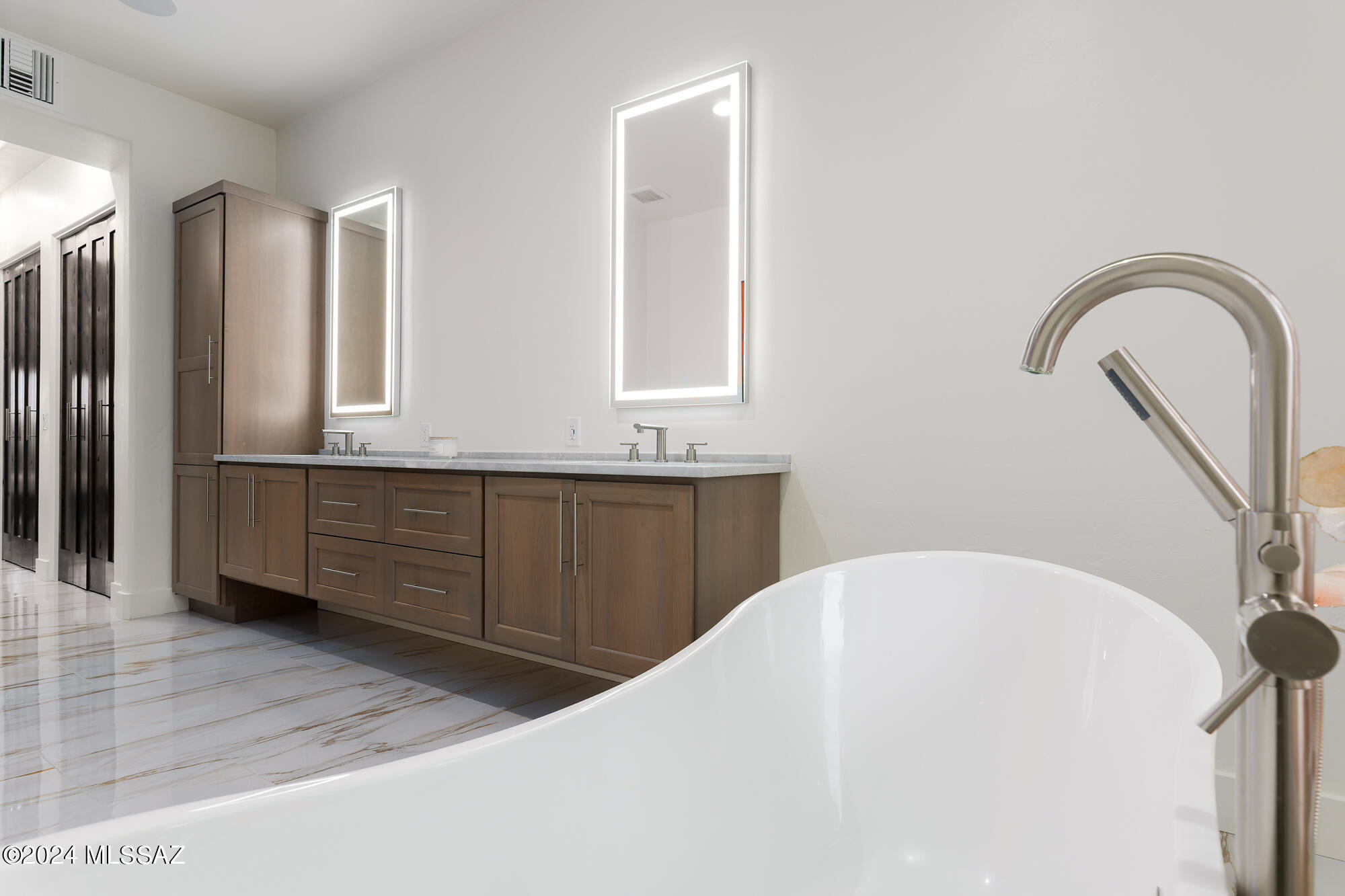 El Diamante Townhomes (1-15) - Residential