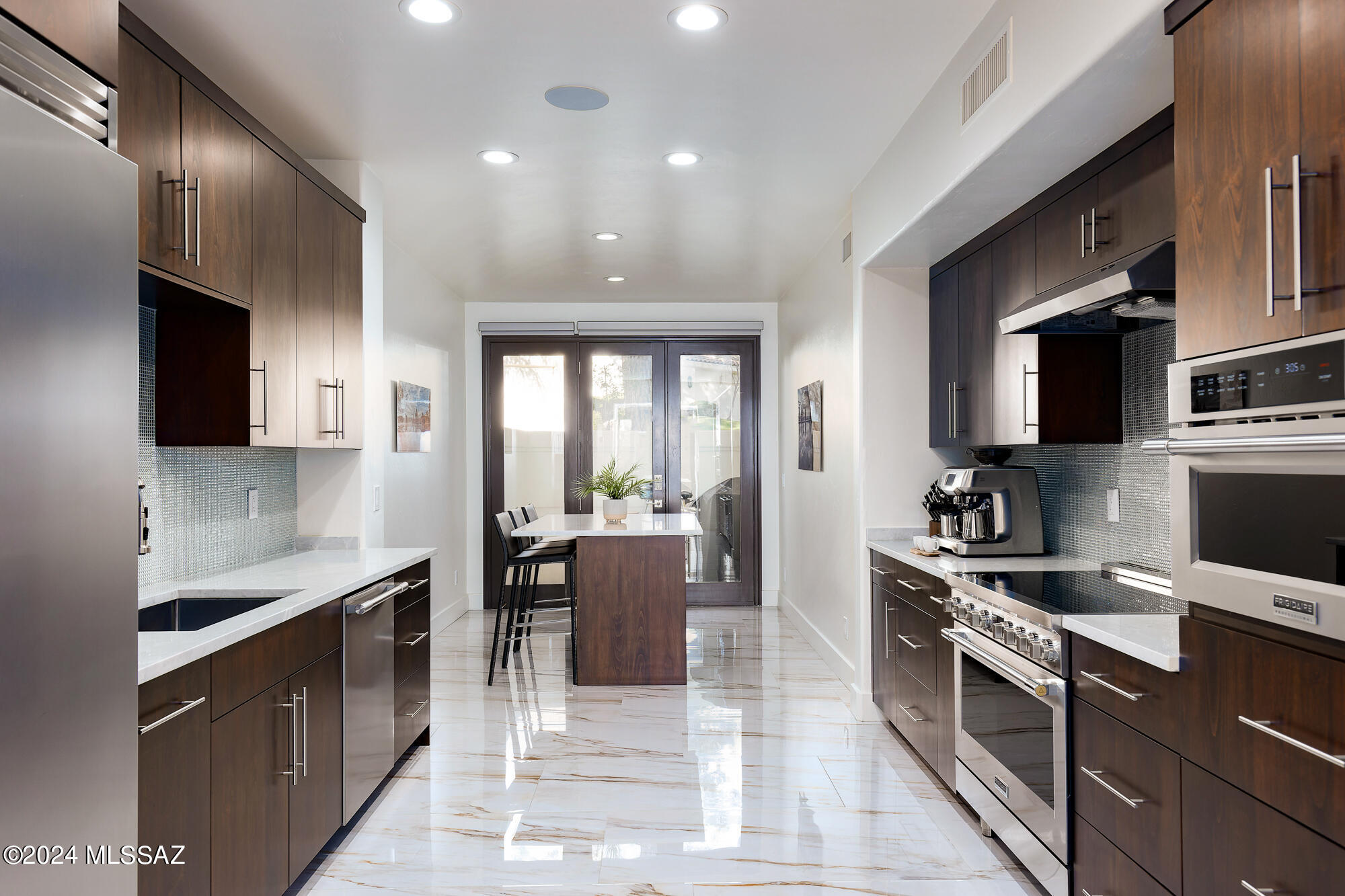 El Diamante Townhomes (1-15) - Residential