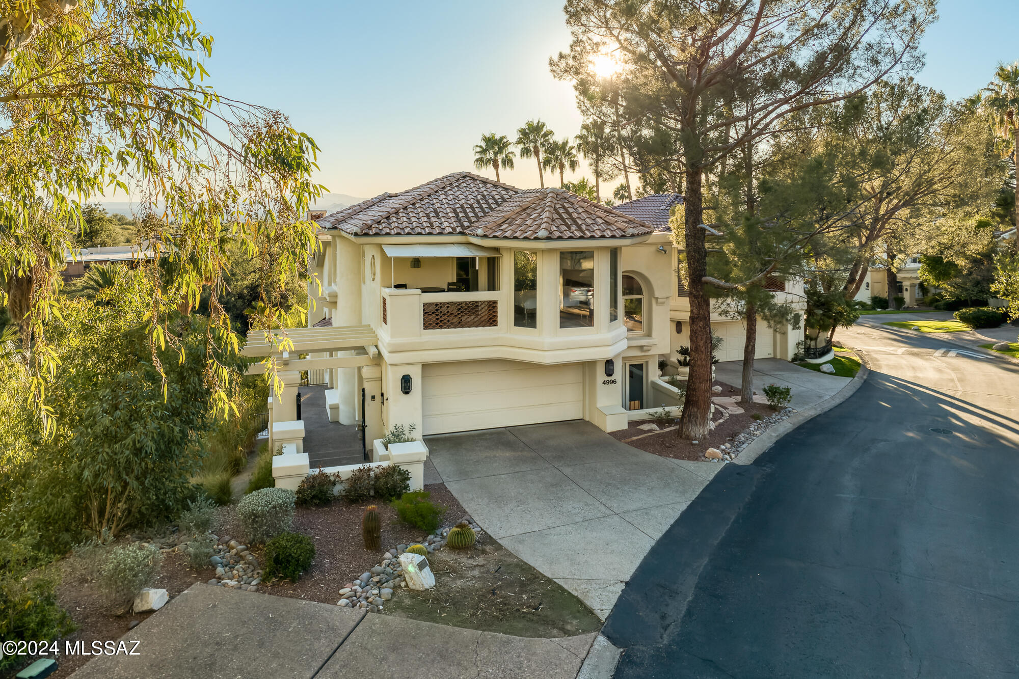 El Diamante Townhomes (1-15) - Residential