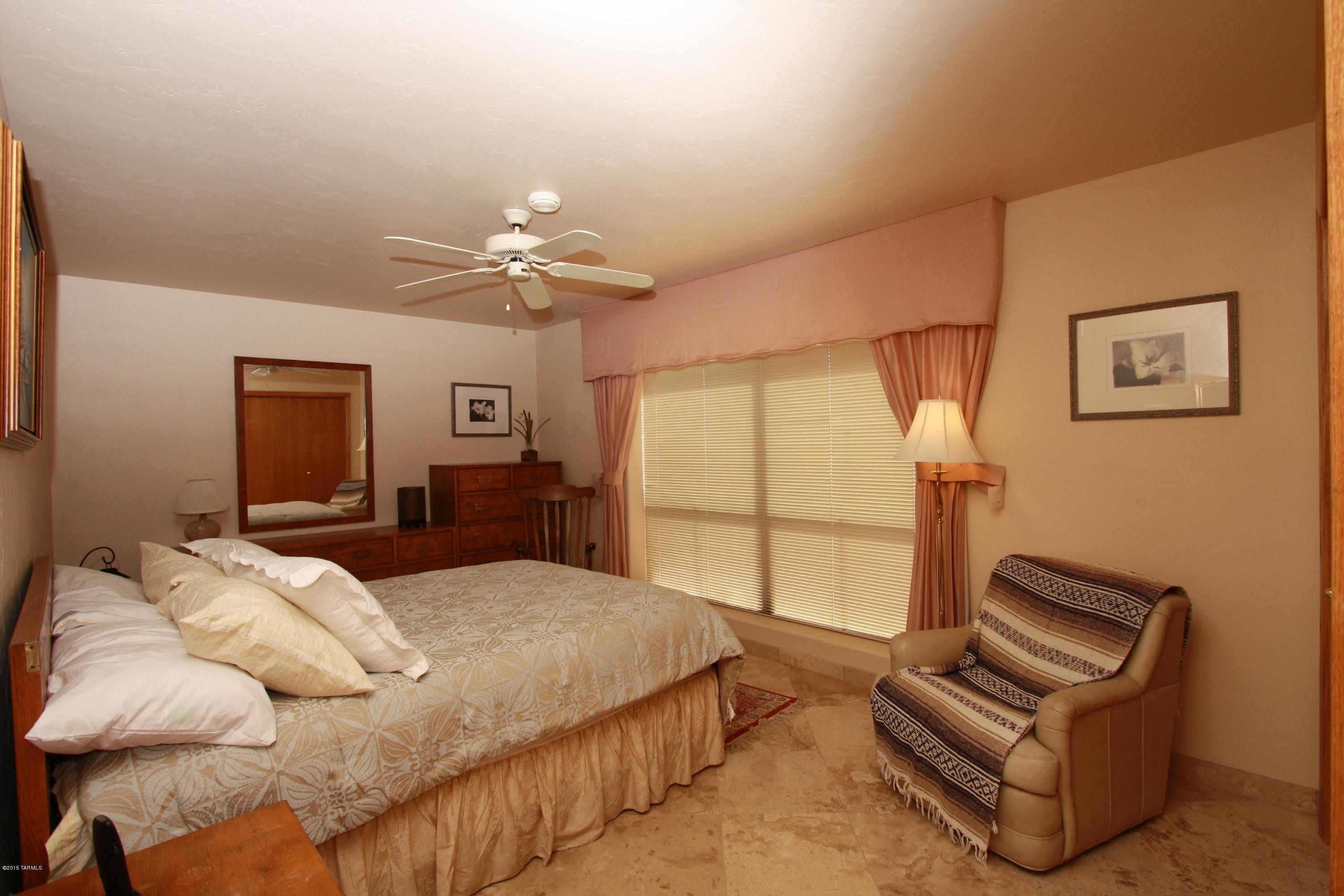 Sin Vacas (1-127 & 129-235) - Residential Lease